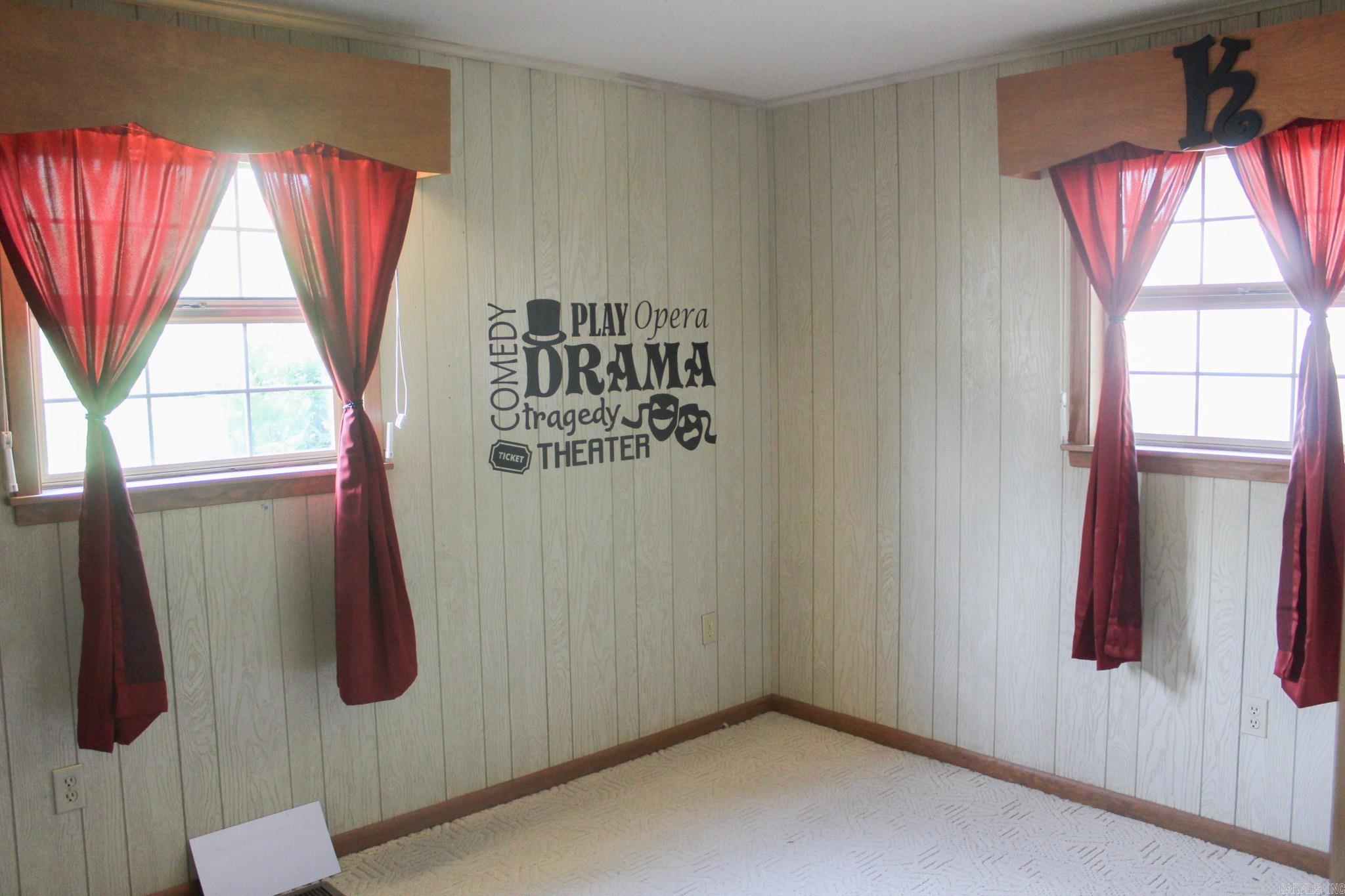 JAMES S/D - Residential