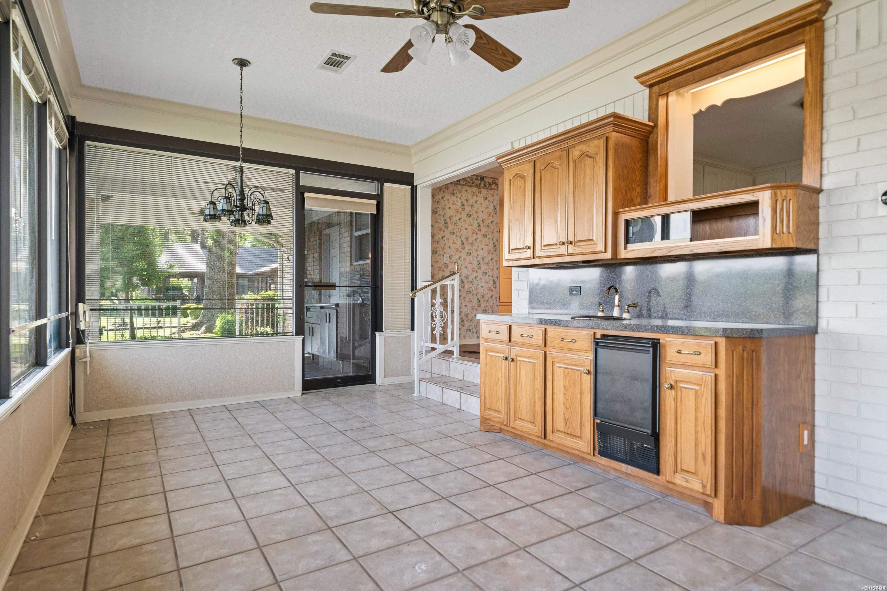 ARZELLA ACRES - Residential
