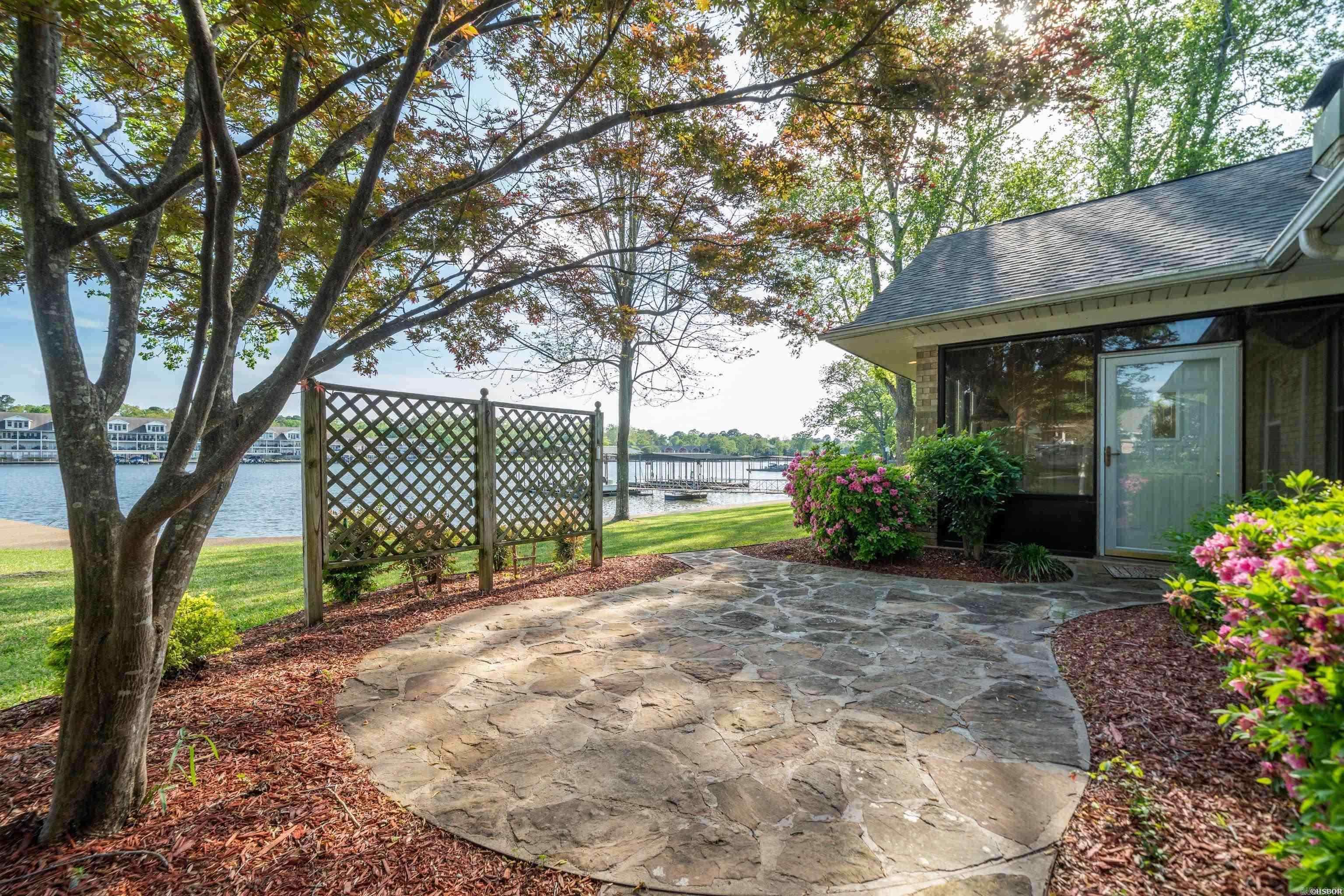 ARZELLA ACRES - Residential