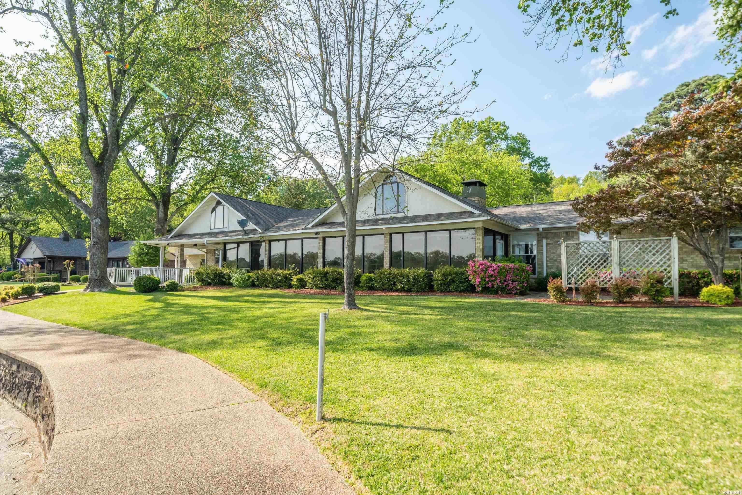 ARZELLA ACRES - Residential