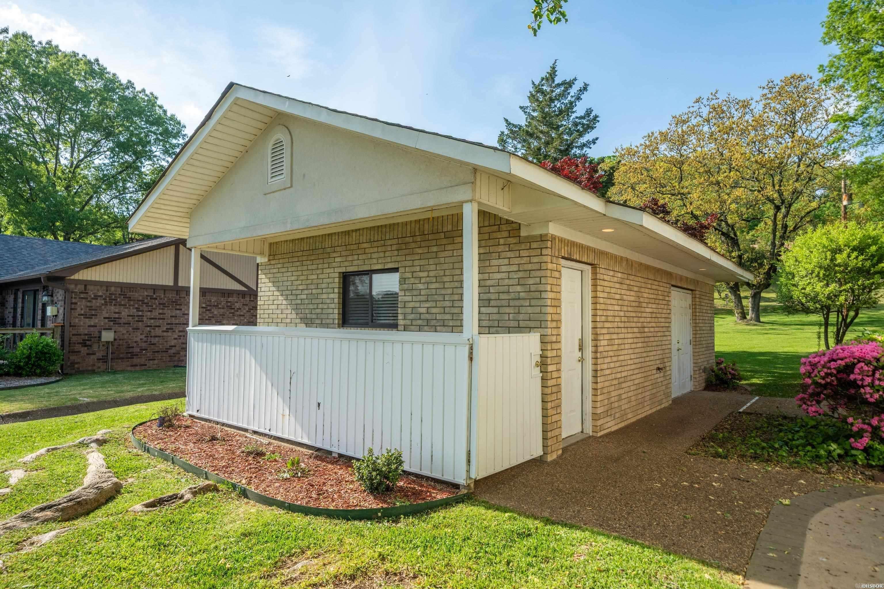 ARZELLA ACRES - Residential
