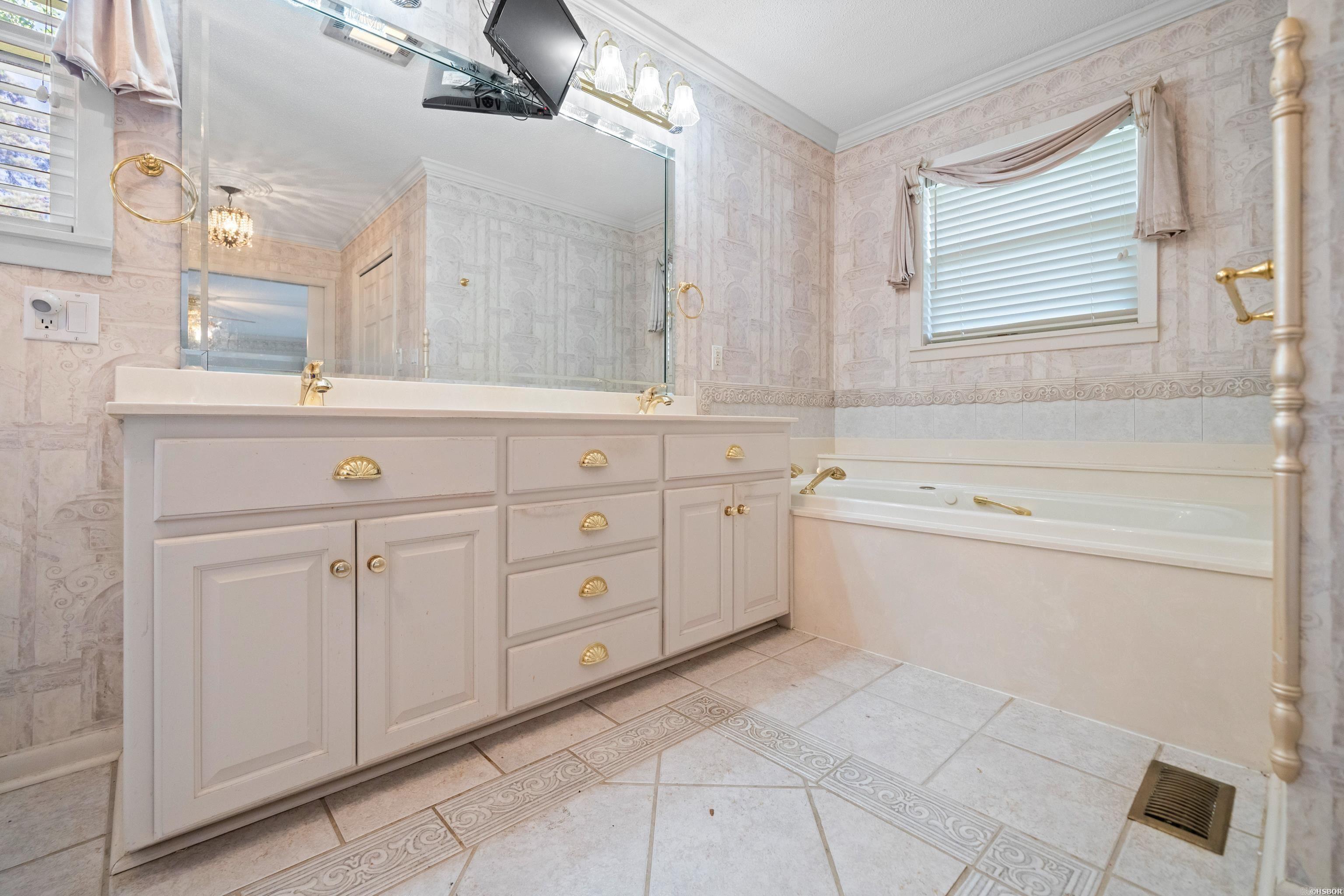 ARZELLA ACRES - Residential