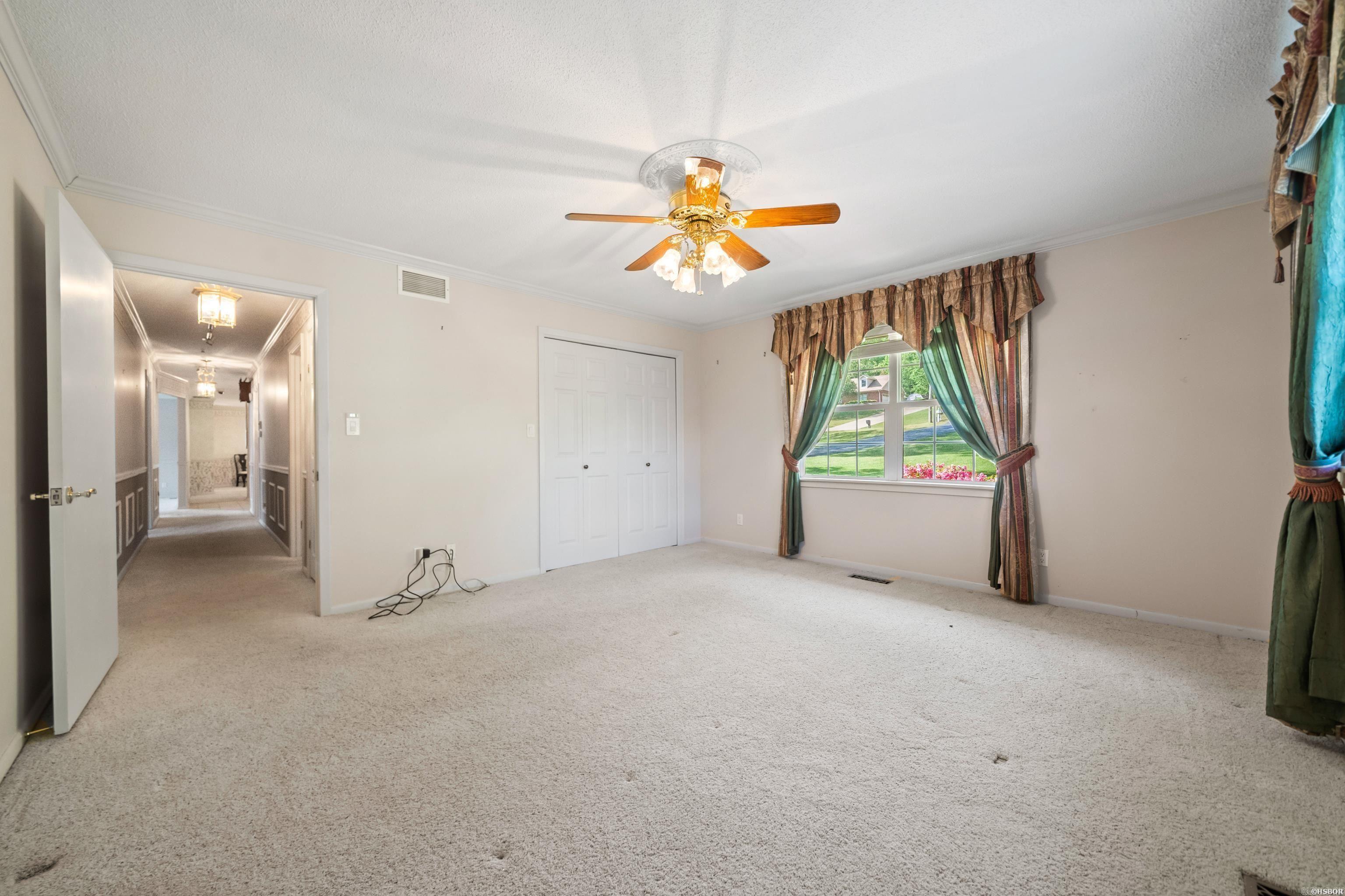 ARZELLA ACRES - Residential