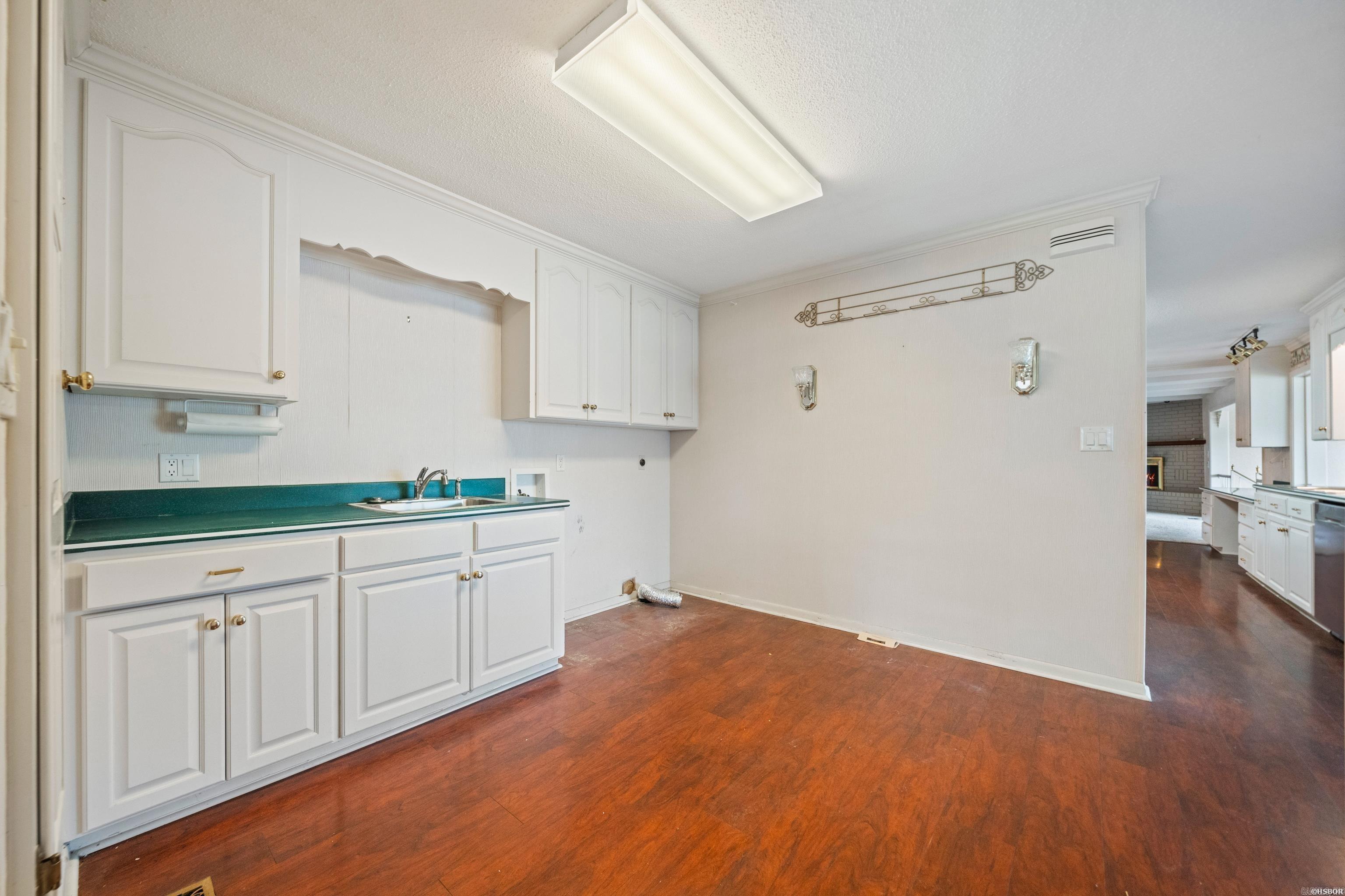 ARZELLA ACRES - Residential
