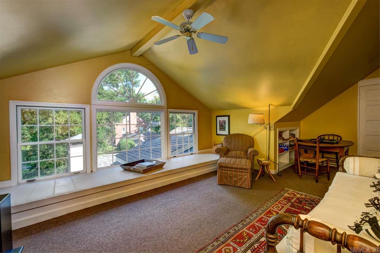 PINE VIEW - Residential