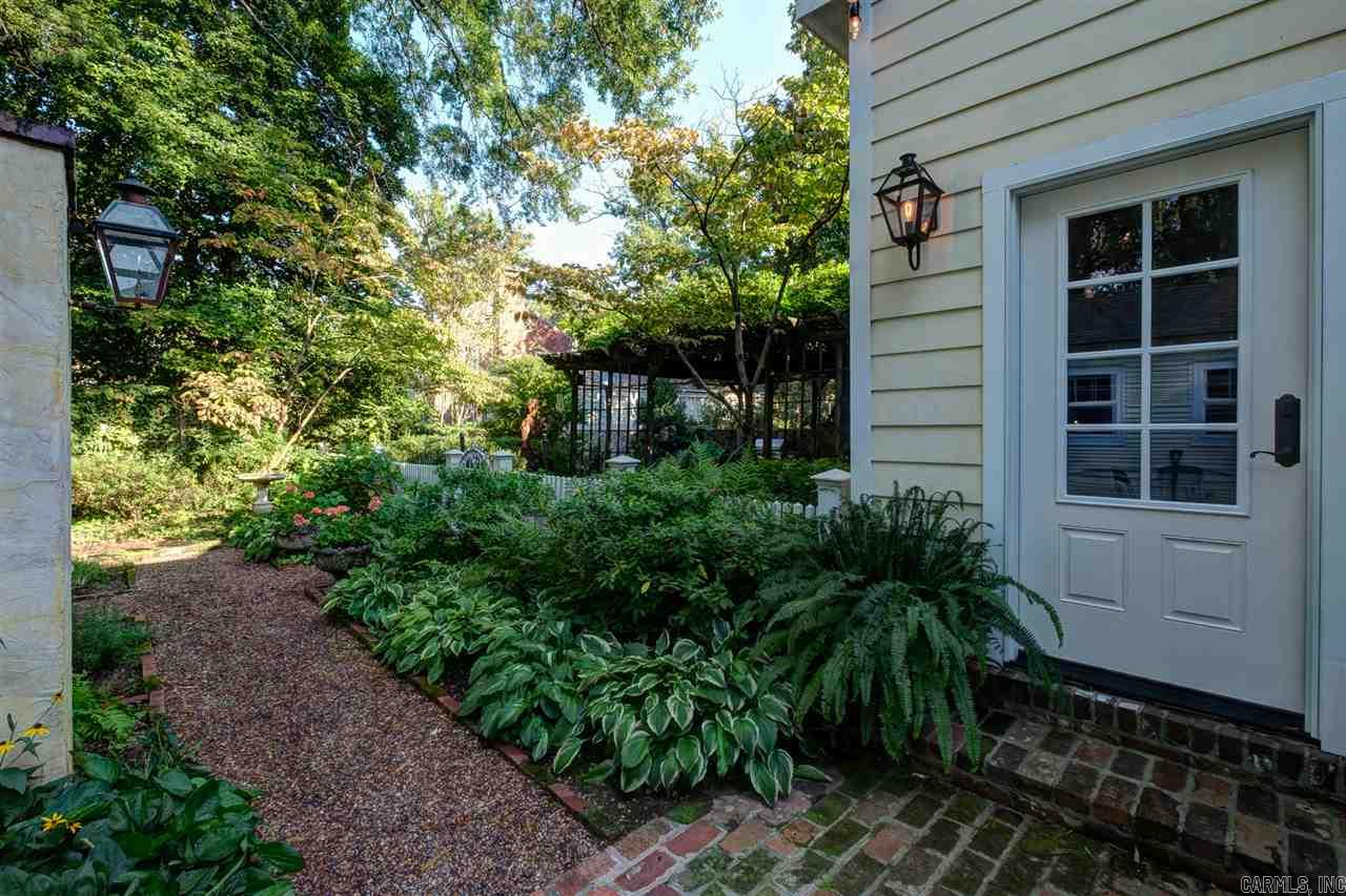 PINE VIEW - Residential