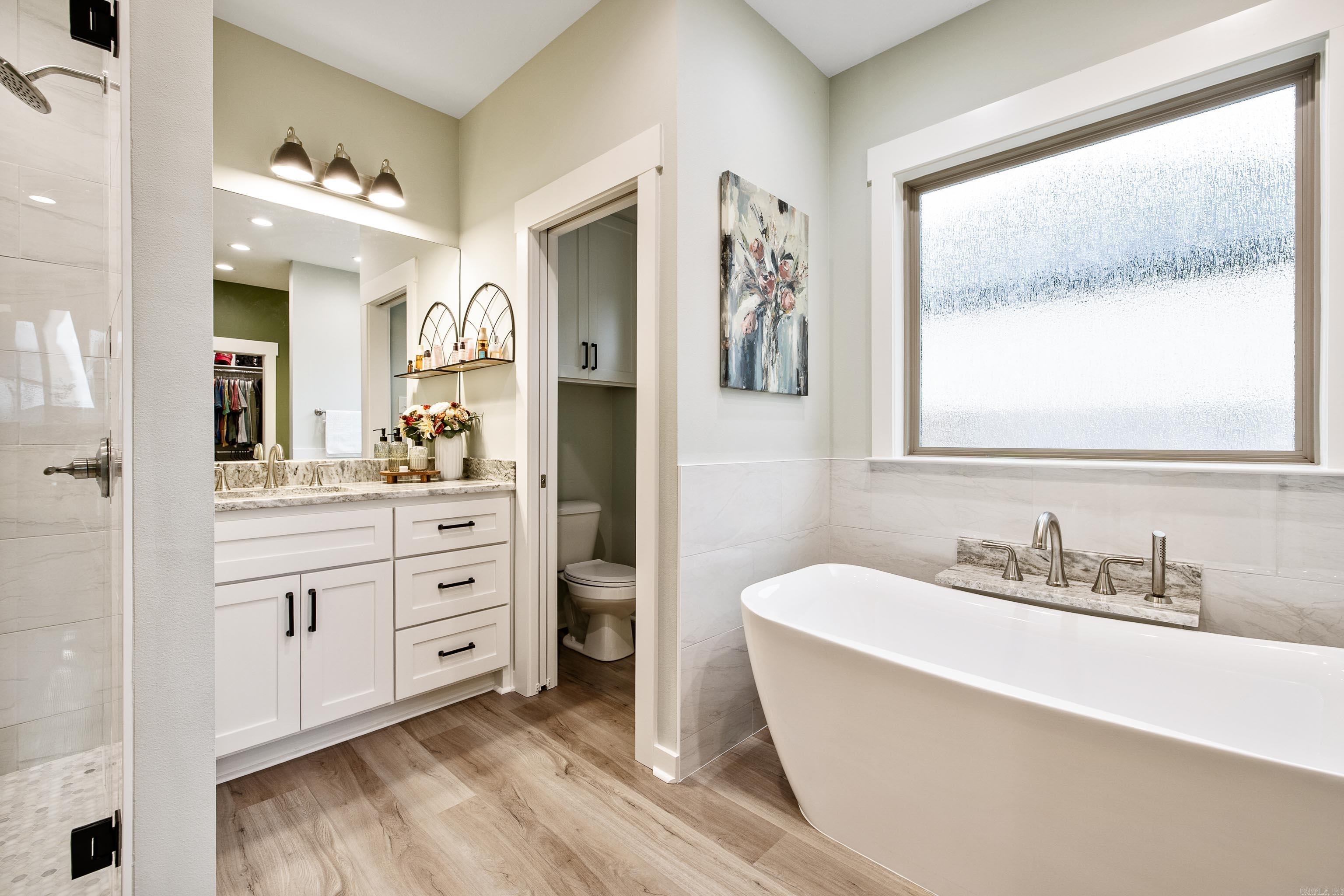 IVY PLACE - Residential