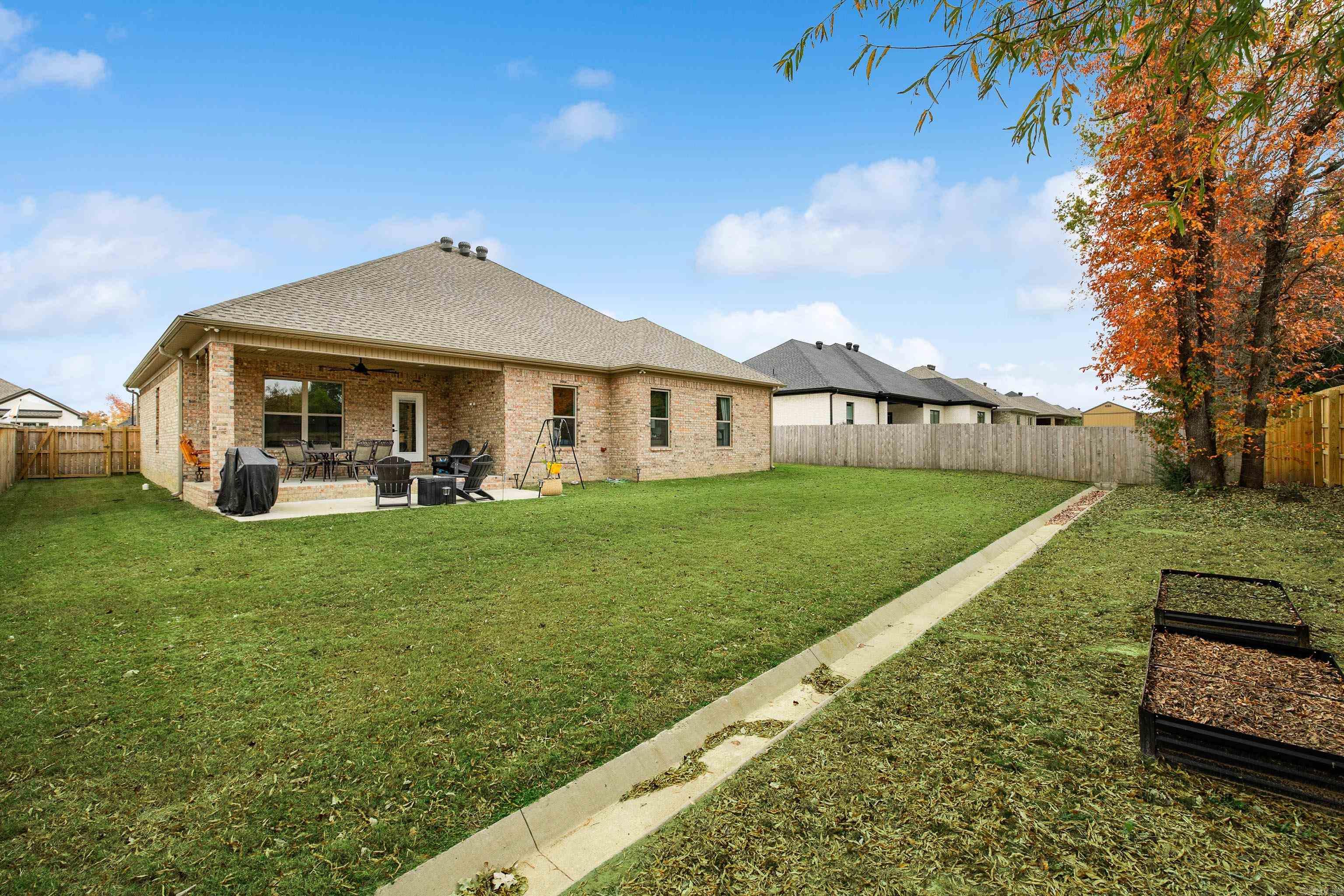 IVY PLACE - Residential