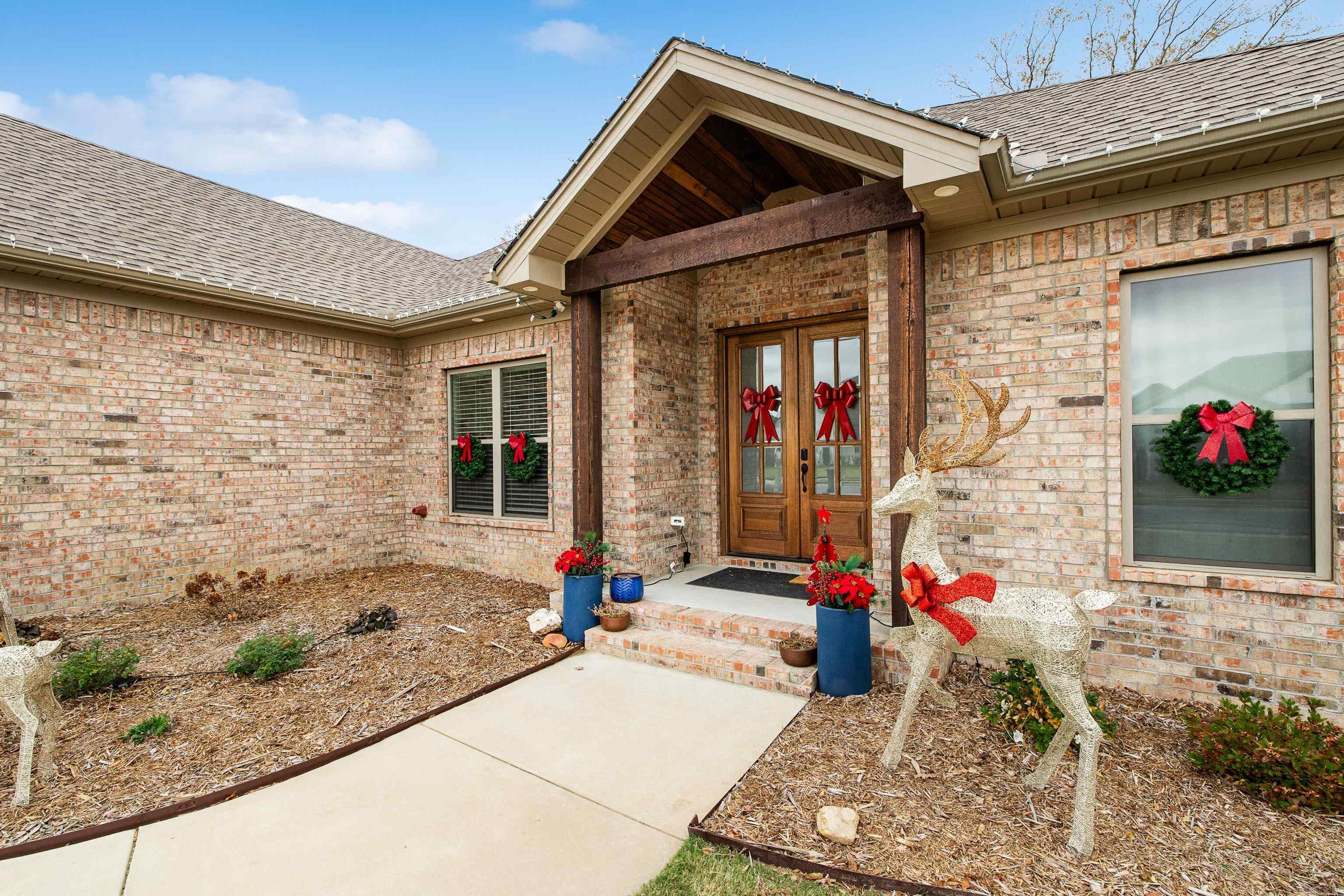 IVY PLACE - Residential