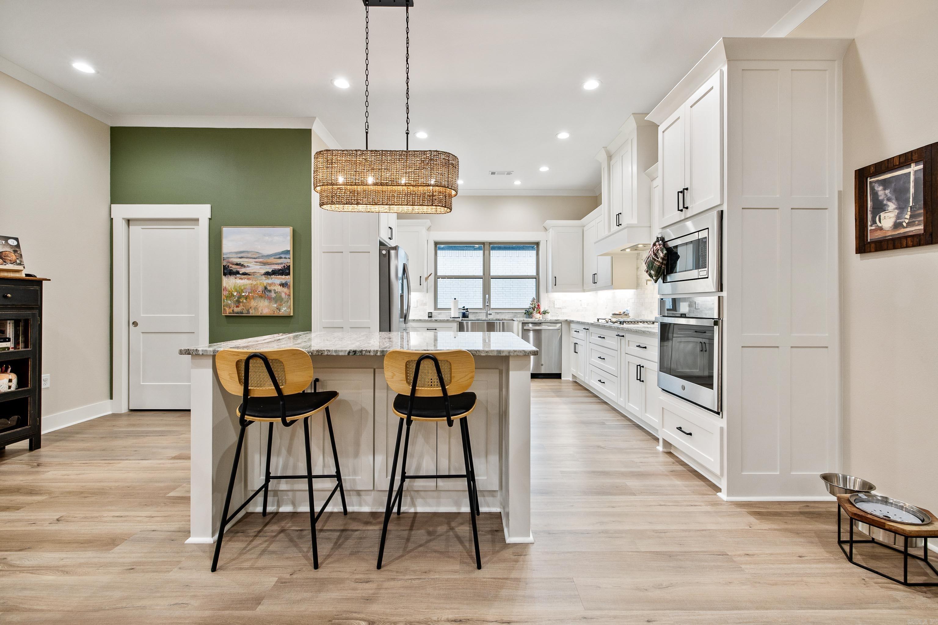 IVY PLACE - Residential