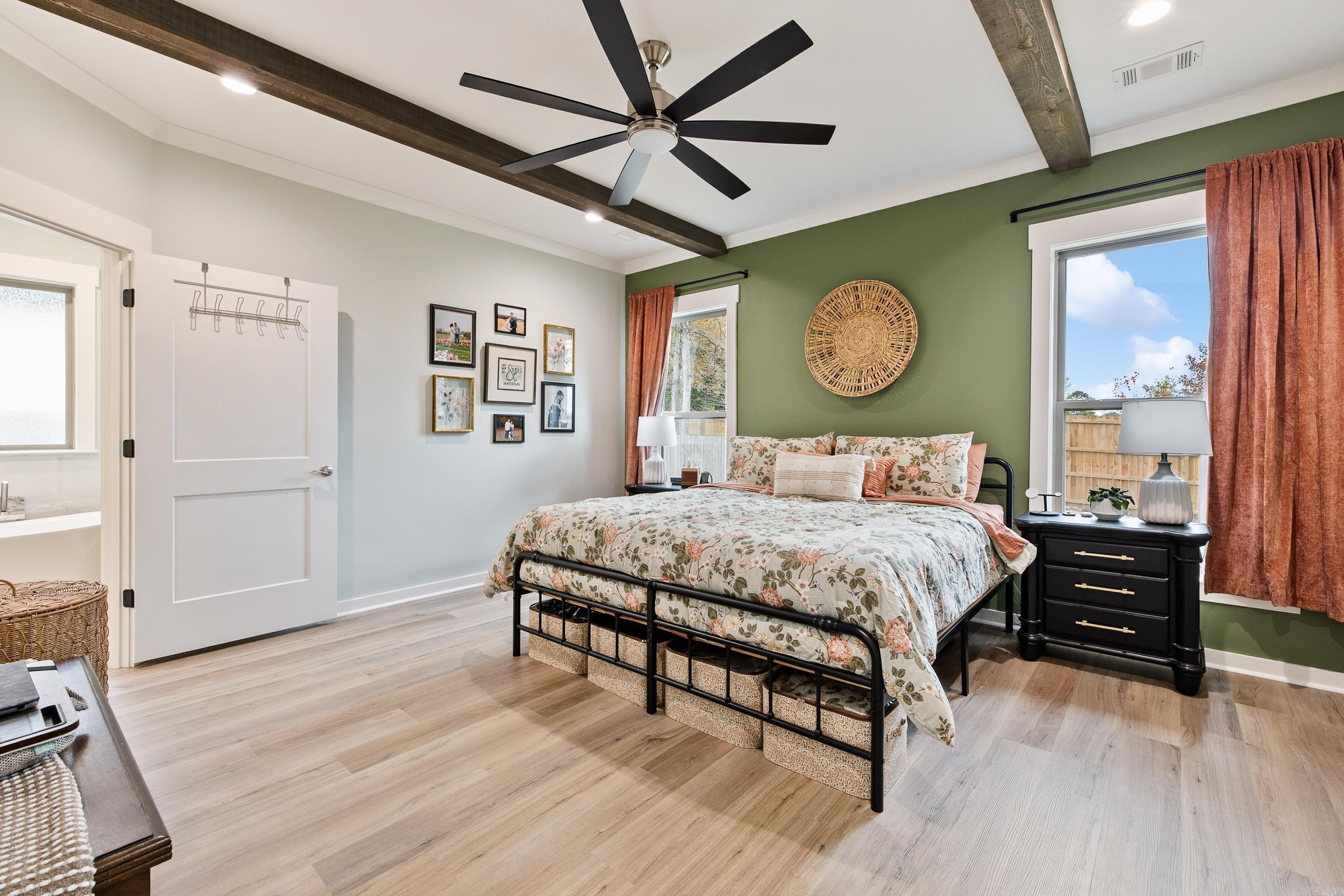 IVY PLACE - Residential