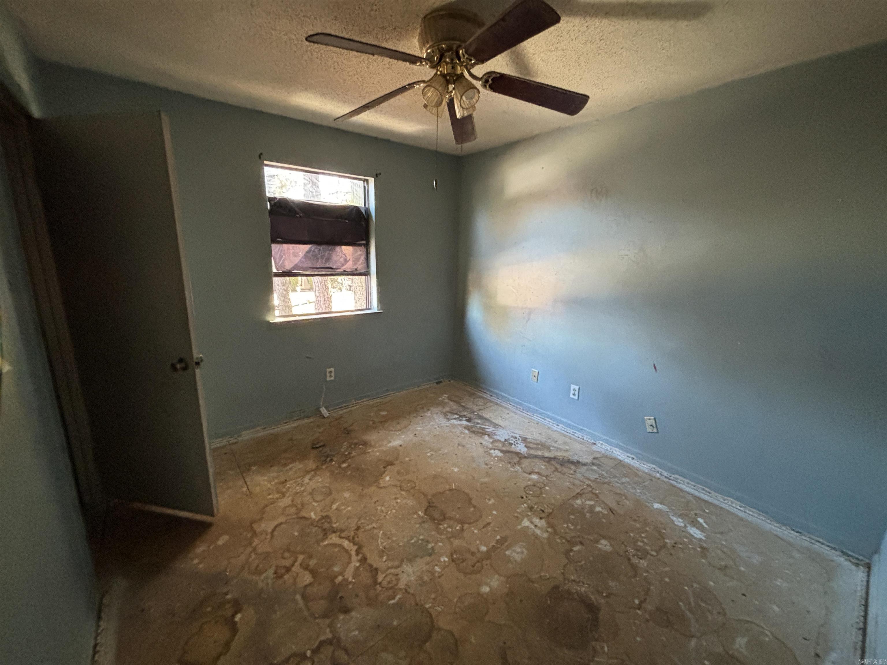 EAST HICKMAN & MCCONNELL - Residential