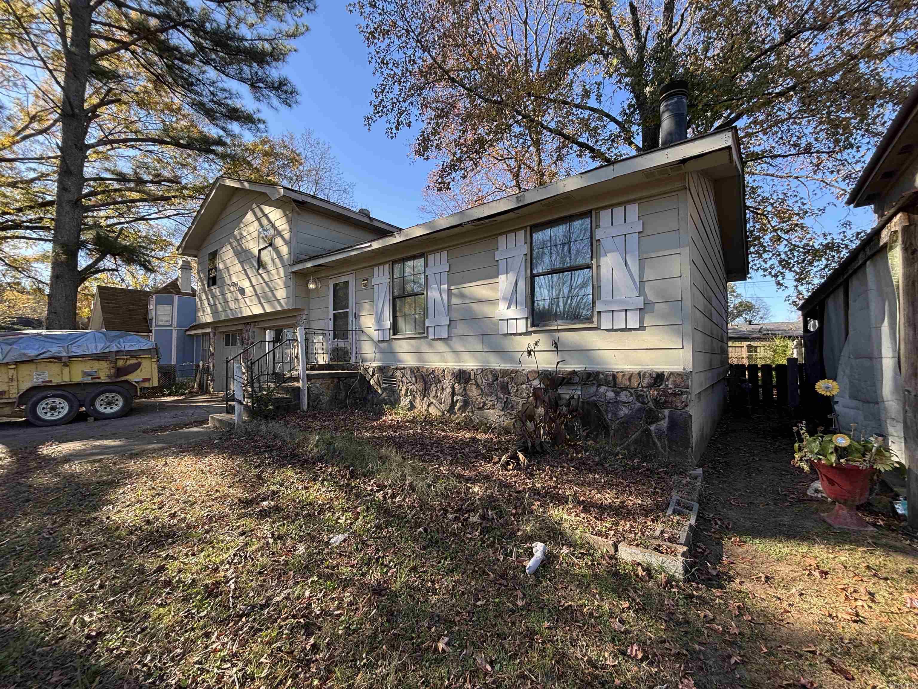 EAST HICKMAN & MCCONNELL - Residential