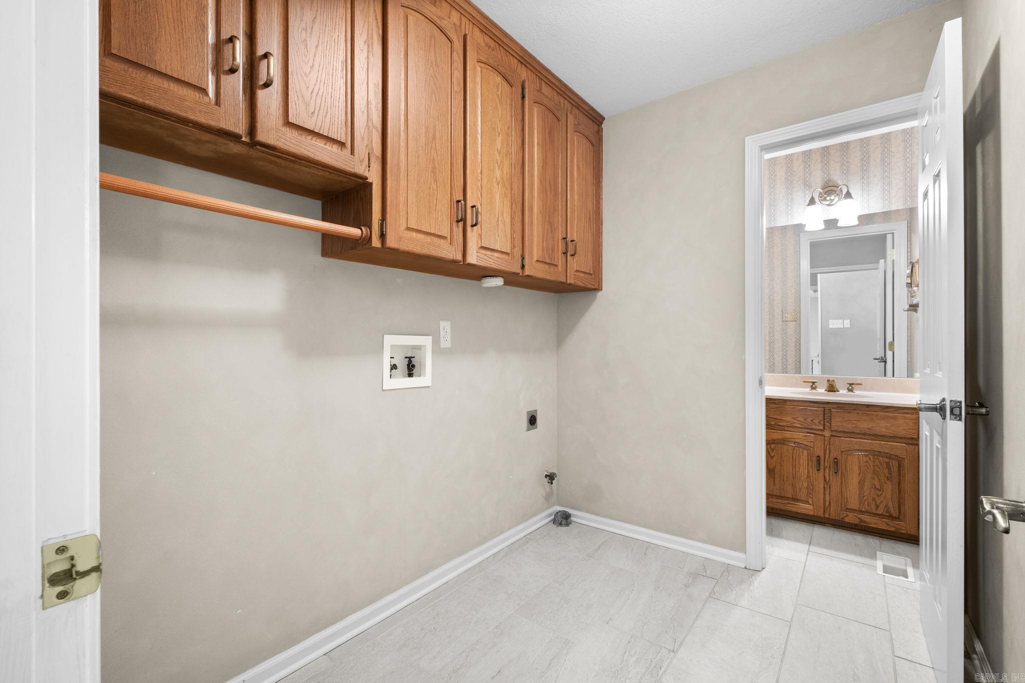 OVERBROOK - Residential