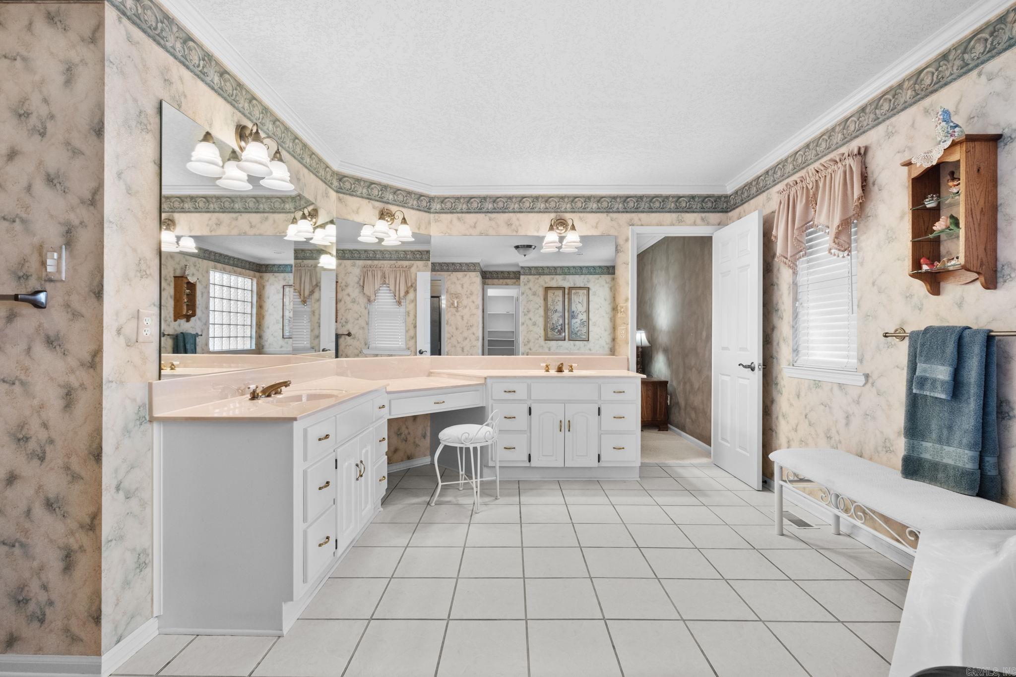 OVERBROOK - Residential