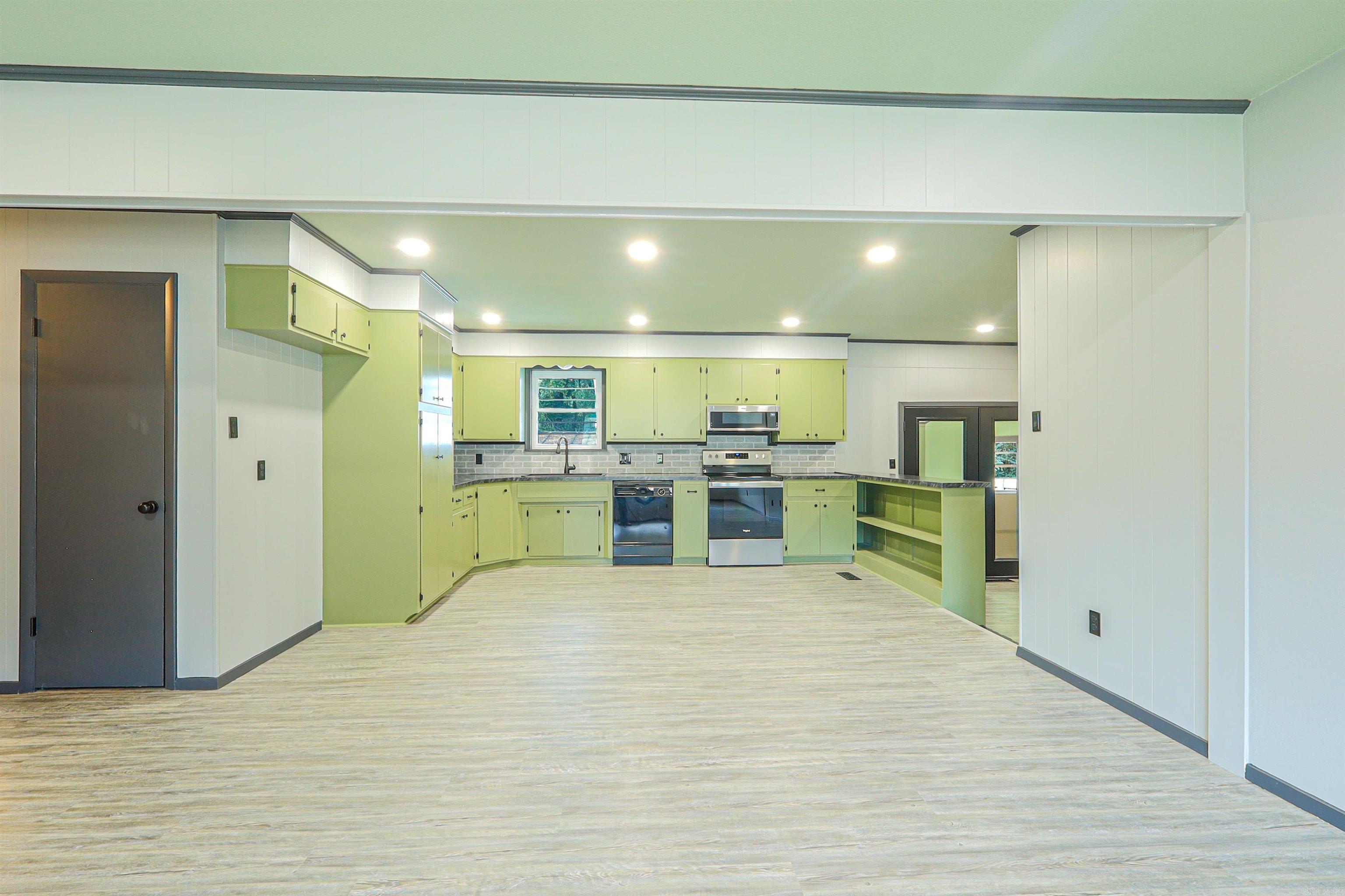 Cedarwood #2 - Residential
