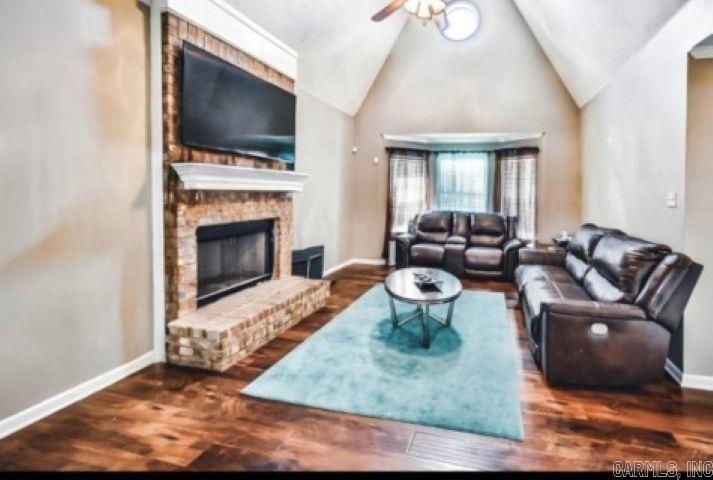 RIVER TRACE - Residential