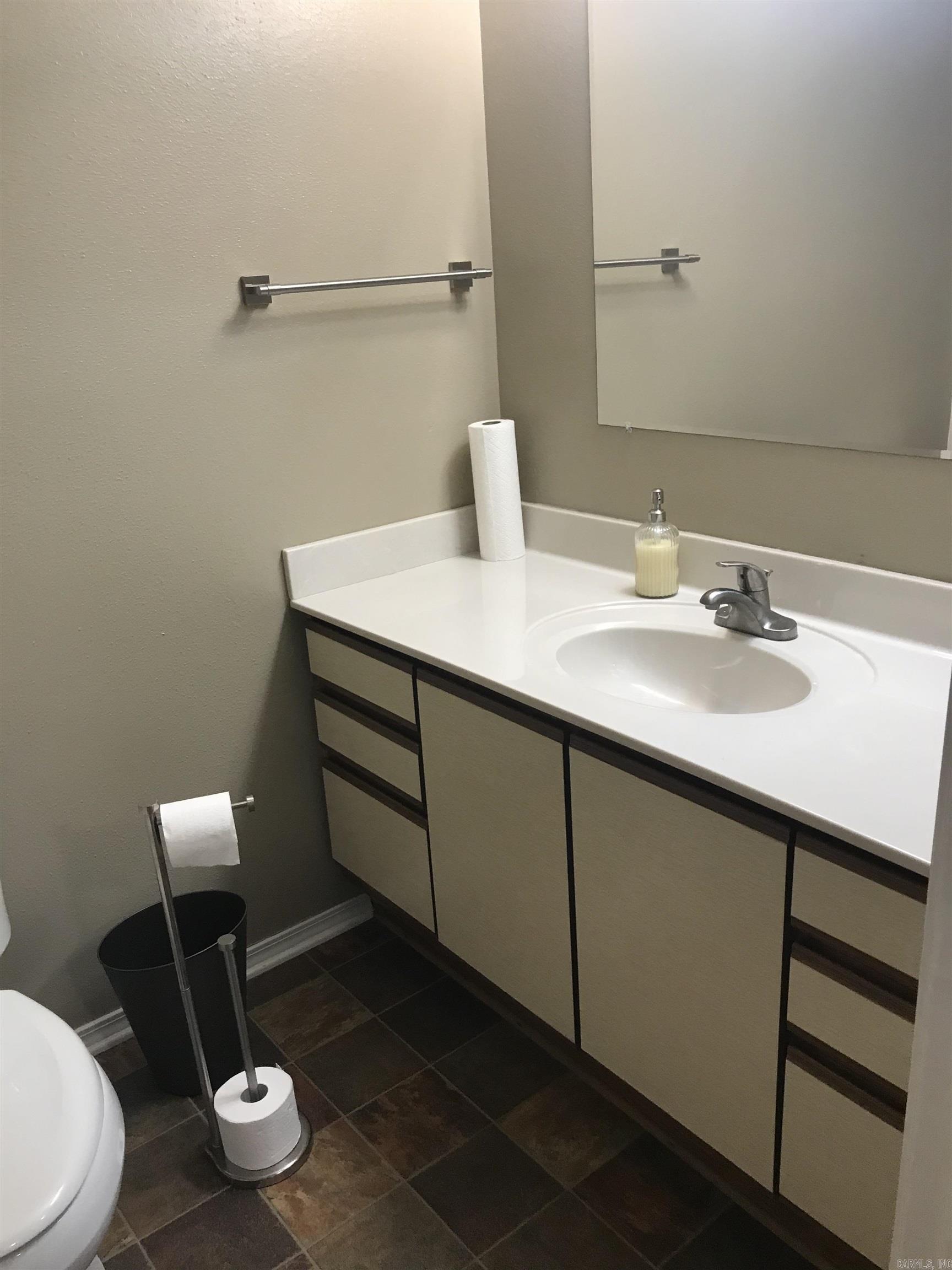 Brentwood Townhouse - Residential