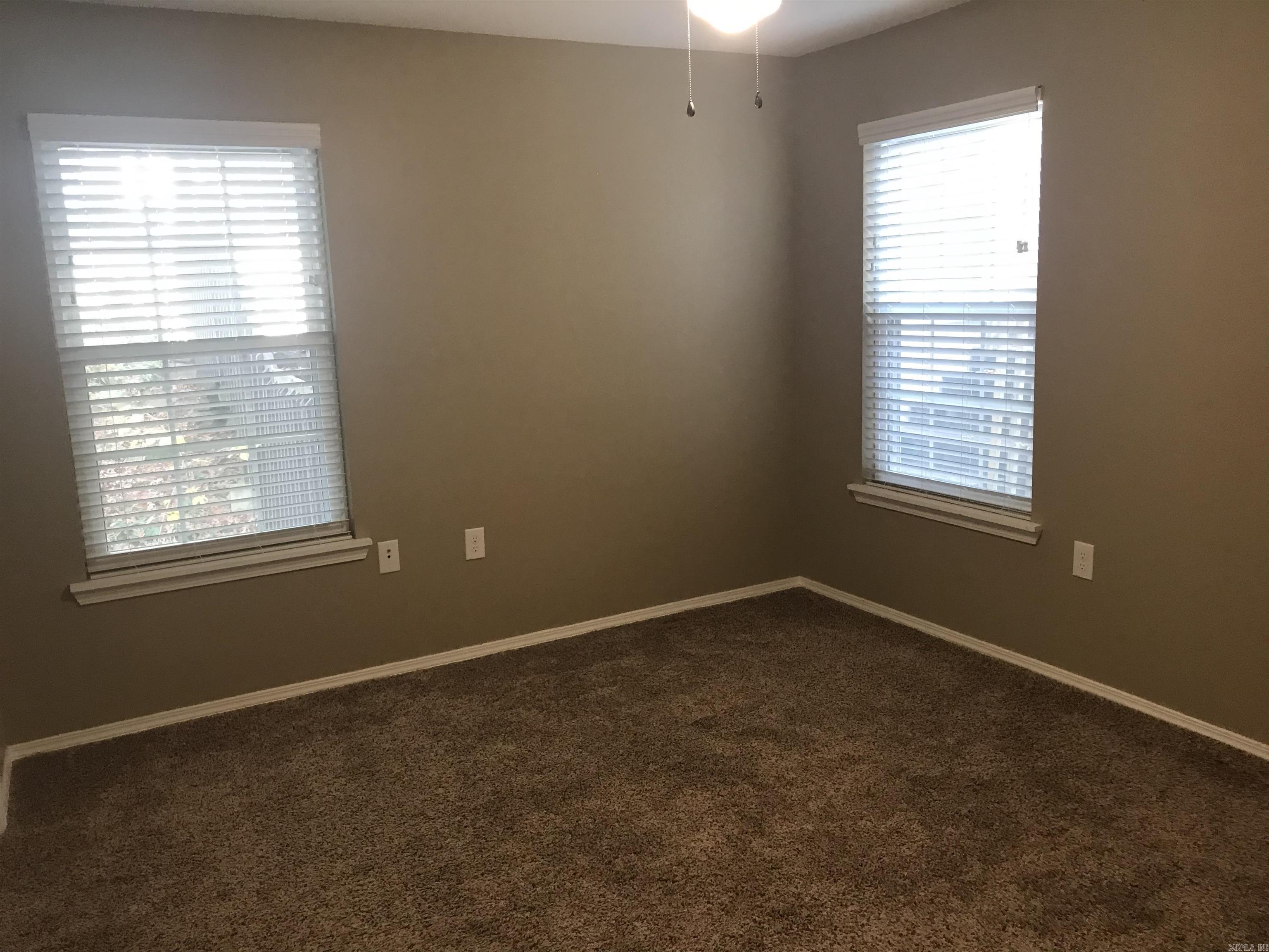 Brentwood Townhouse - Residential