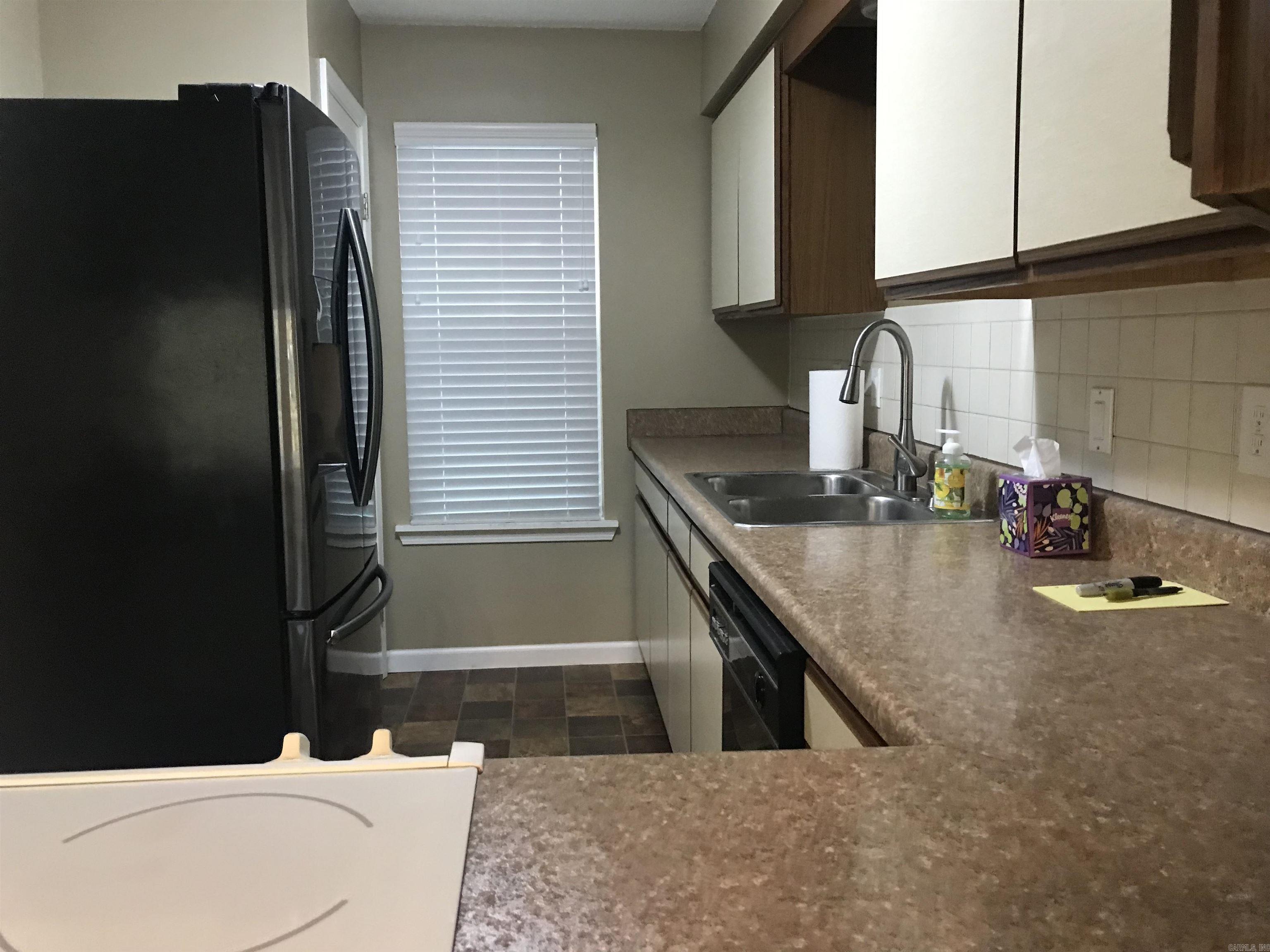 Brentwood Townhouse - Residential