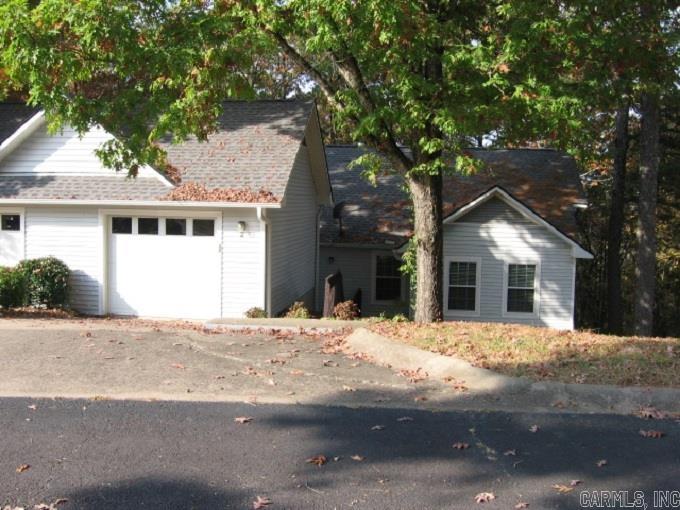 Brentwood Townhouse - Residential