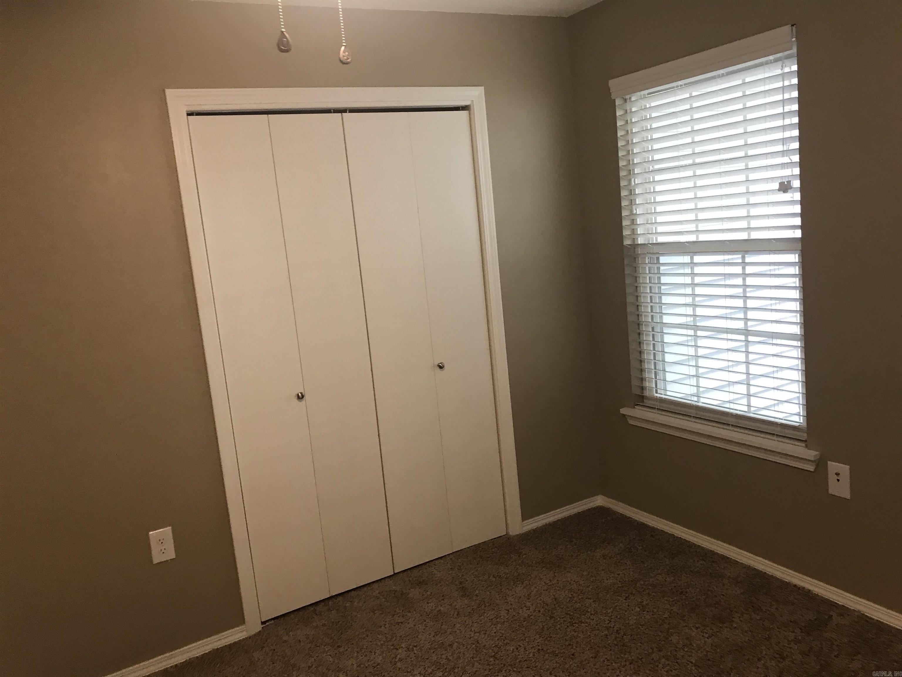 Brentwood Townhouse - Residential