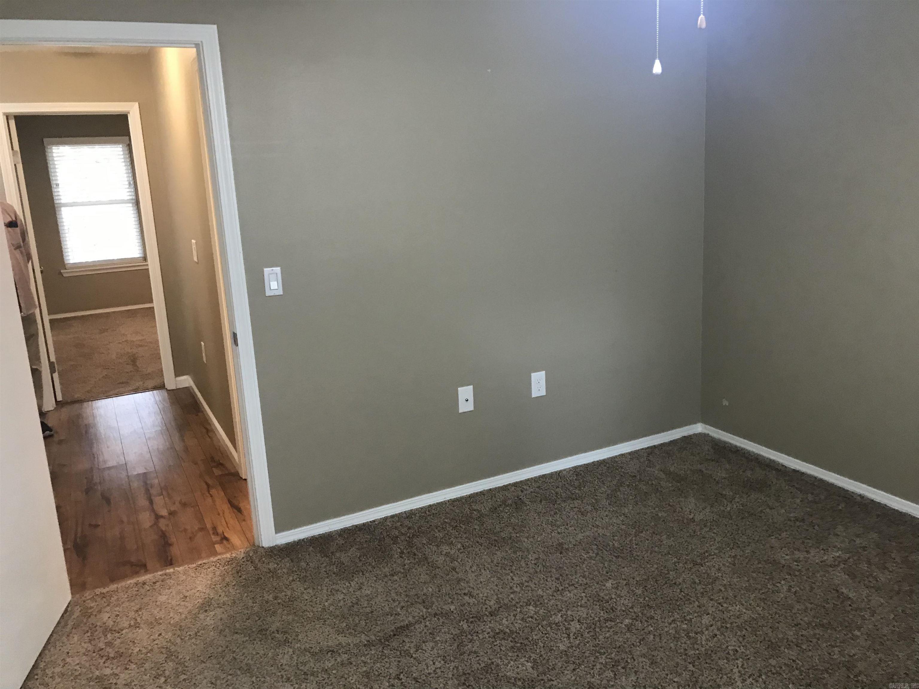 Brentwood Townhouse - Residential