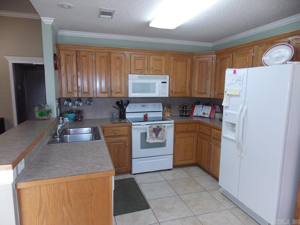 MEADOWLAKE - Residential