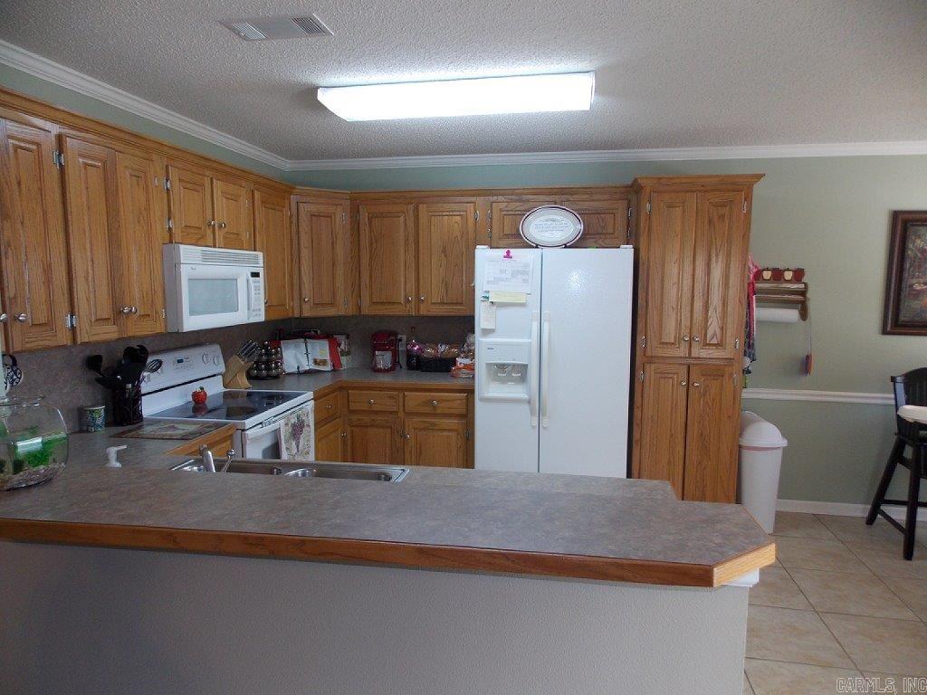 MEADOWLAKE - Residential