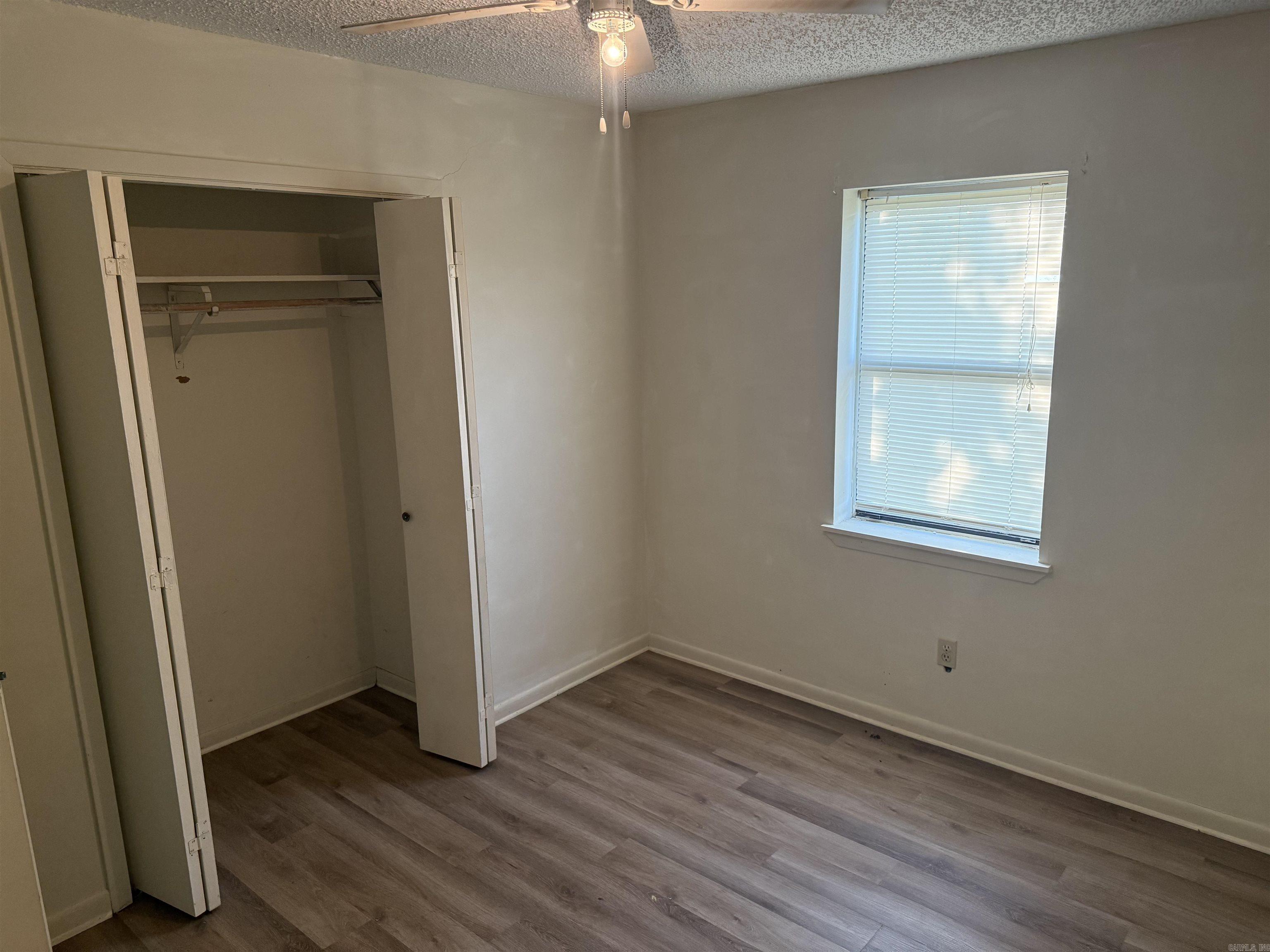 WOODLAND ACRES - Residential