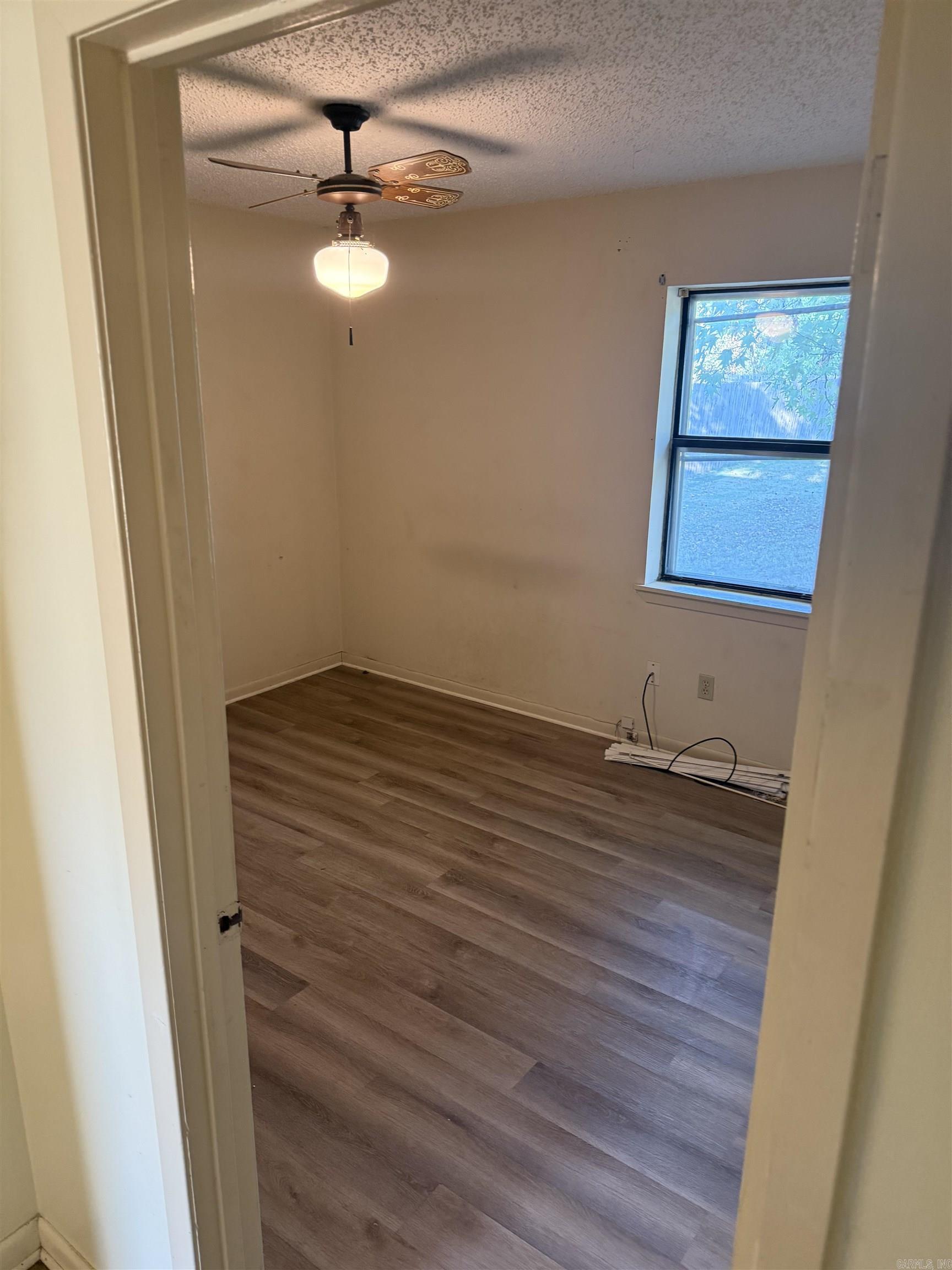 WOODLAND ACRES - Residential