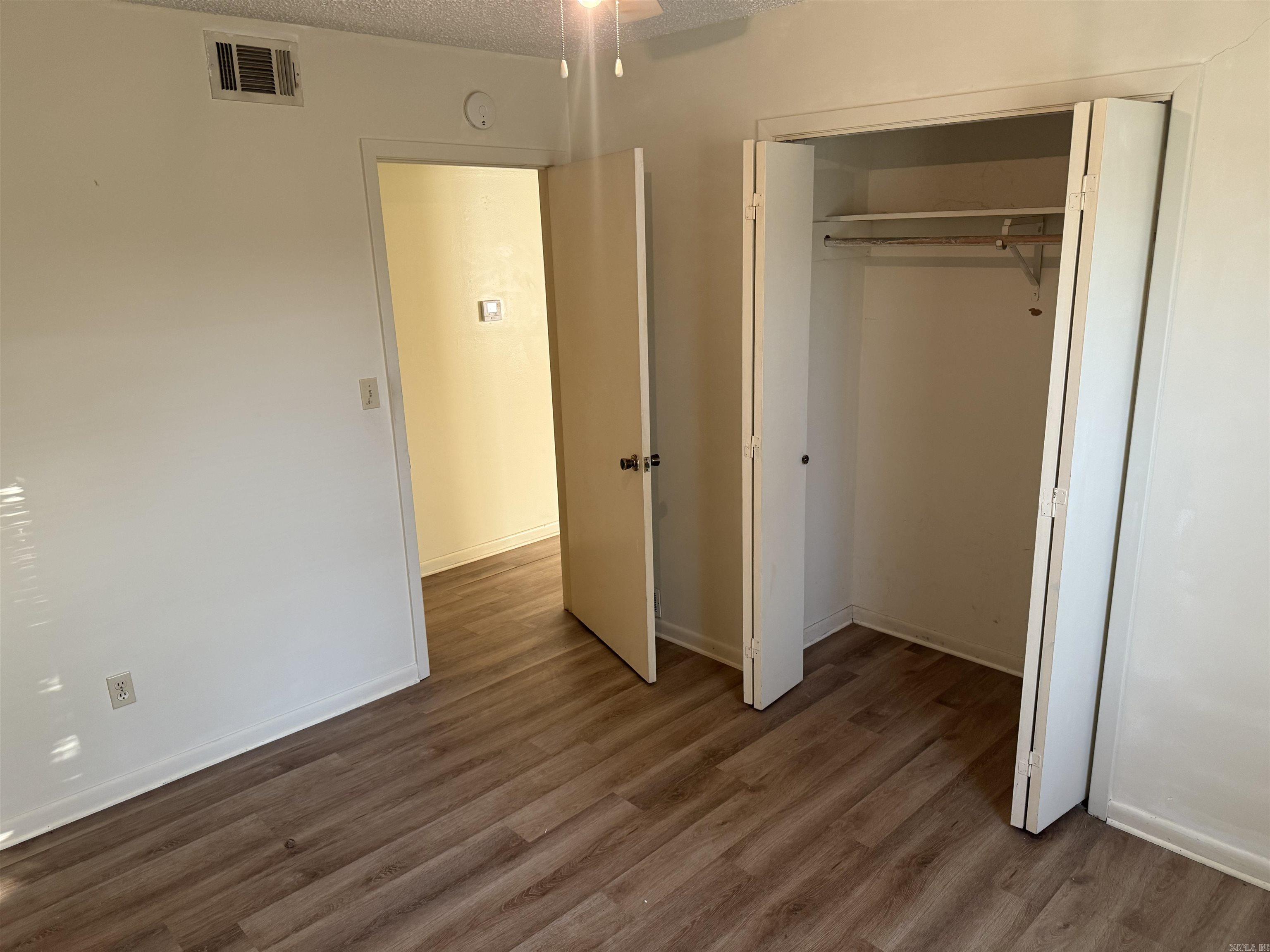 WOODLAND ACRES - Residential