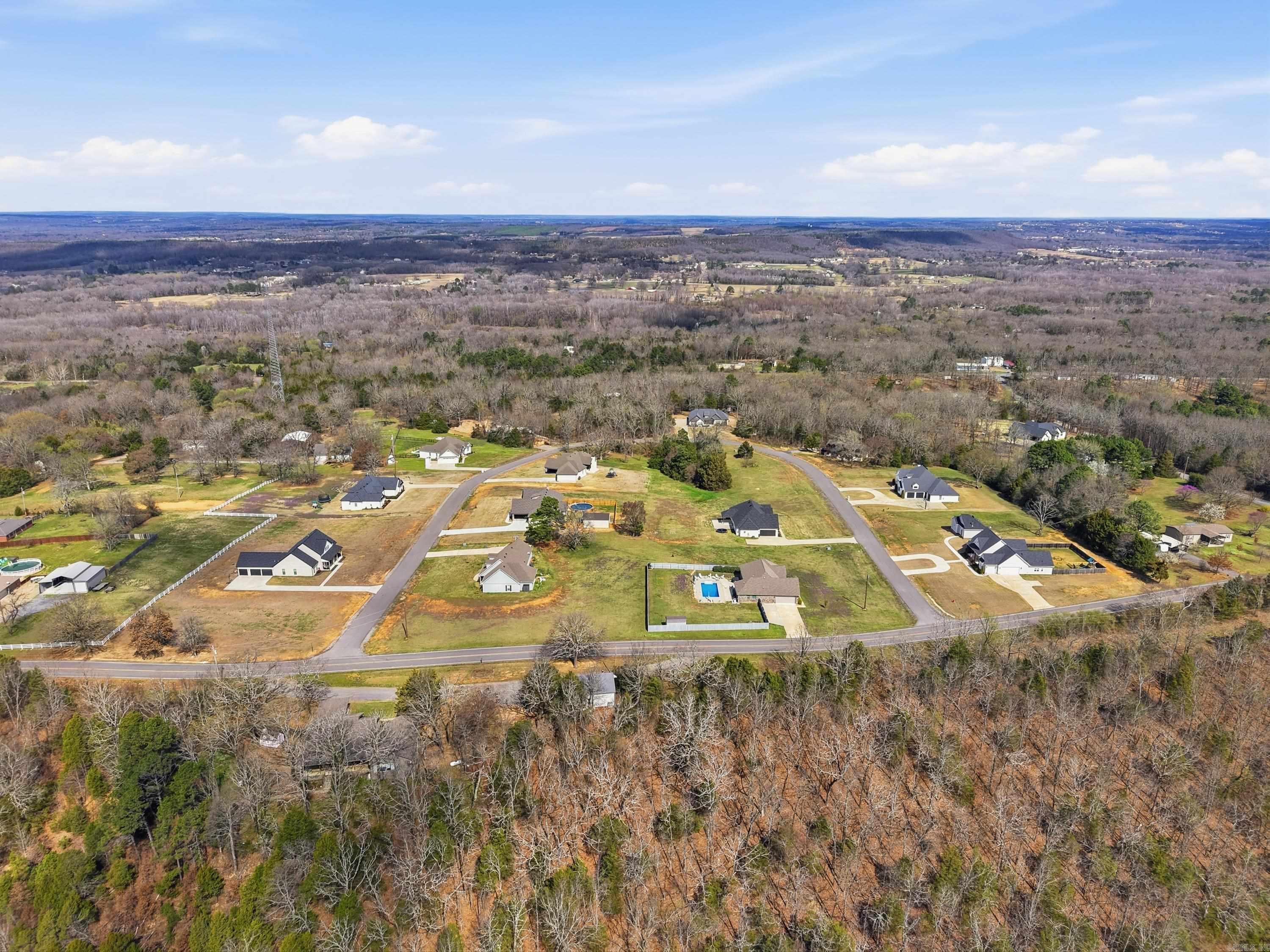 SOUTHERN MANOR - Land