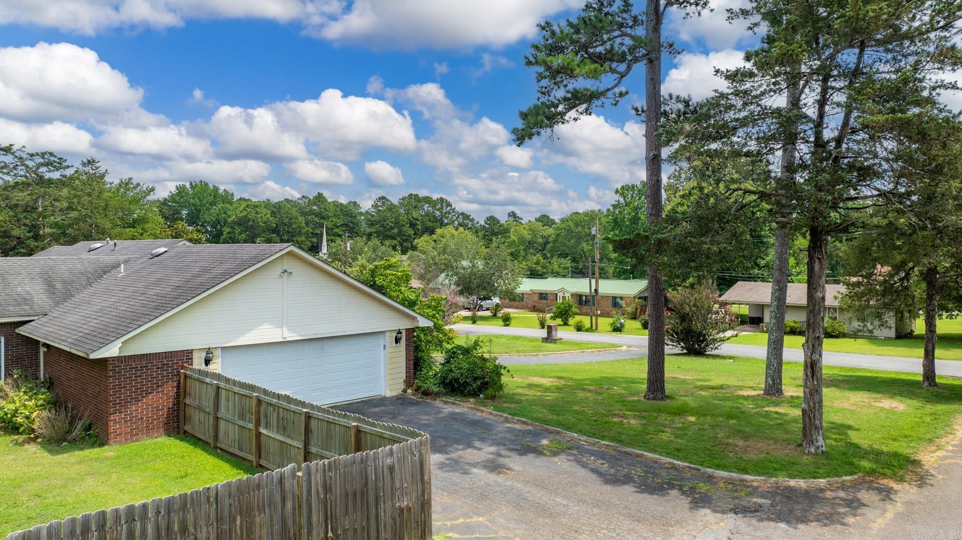 CLINTON ORIGINAL - Residential