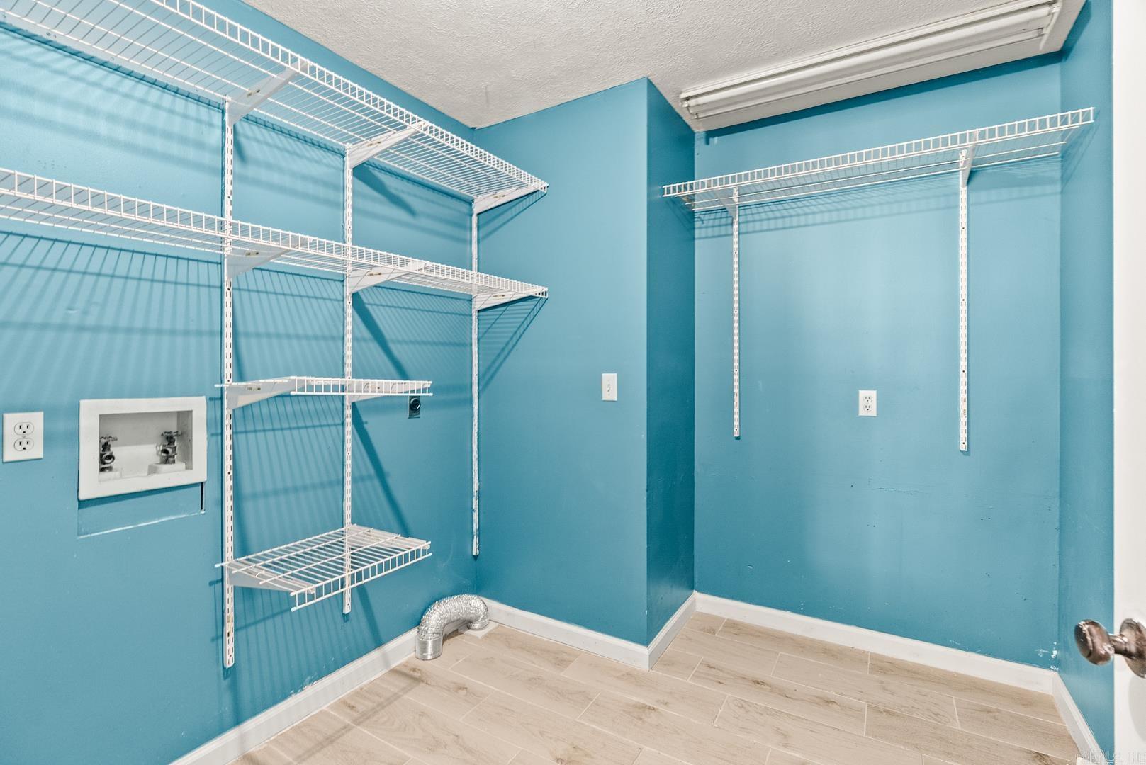 CLINTON ORIGINAL - Residential