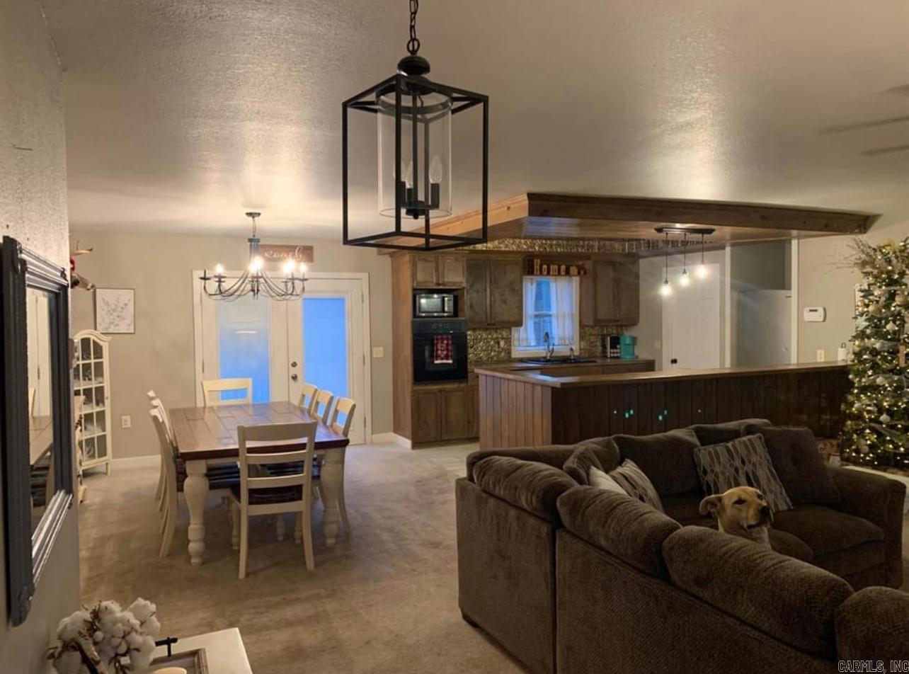 OAKRIDGE ESTATES - Residential