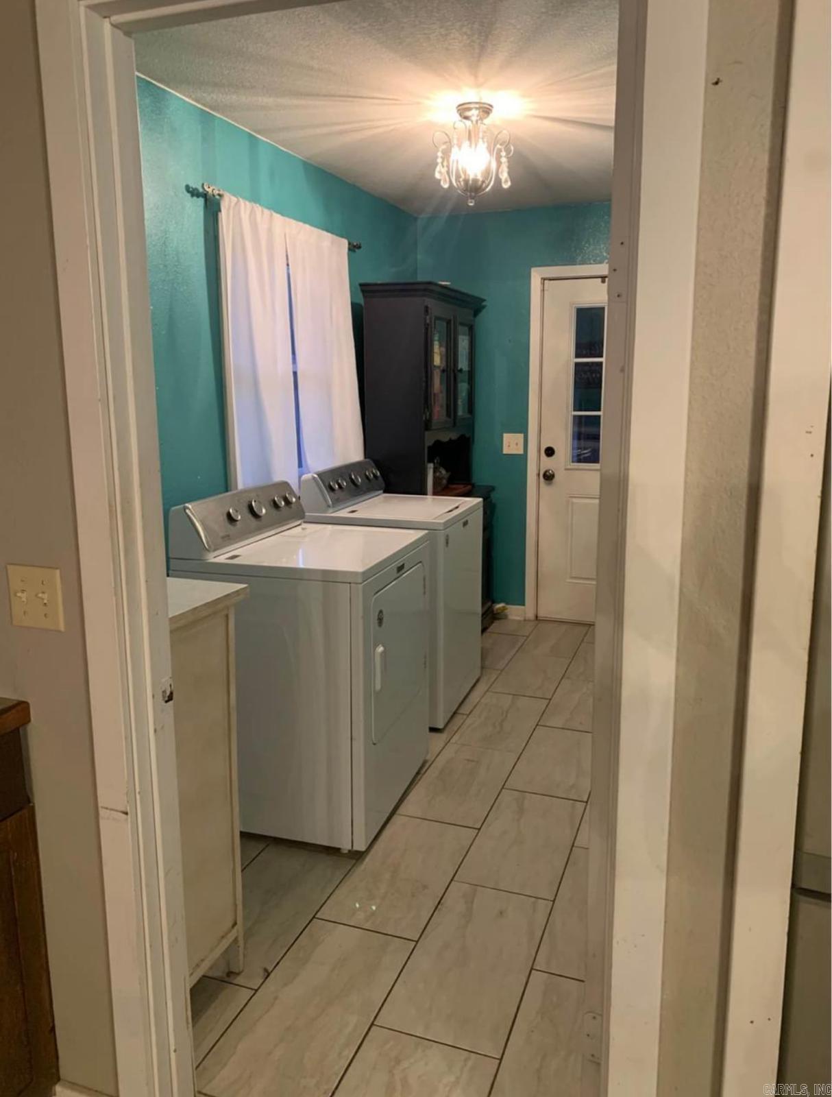 OAKRIDGE ESTATES - Residential