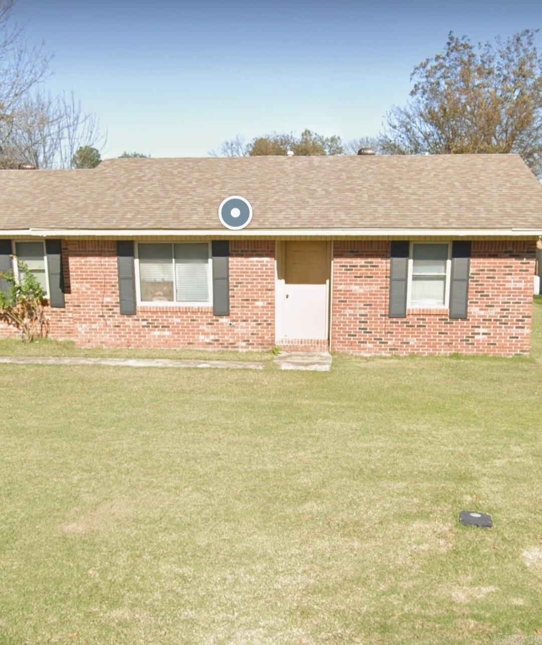 Move In Ready 3 Bedroom 1 Bathroom Home. New Roof installed July 2025
