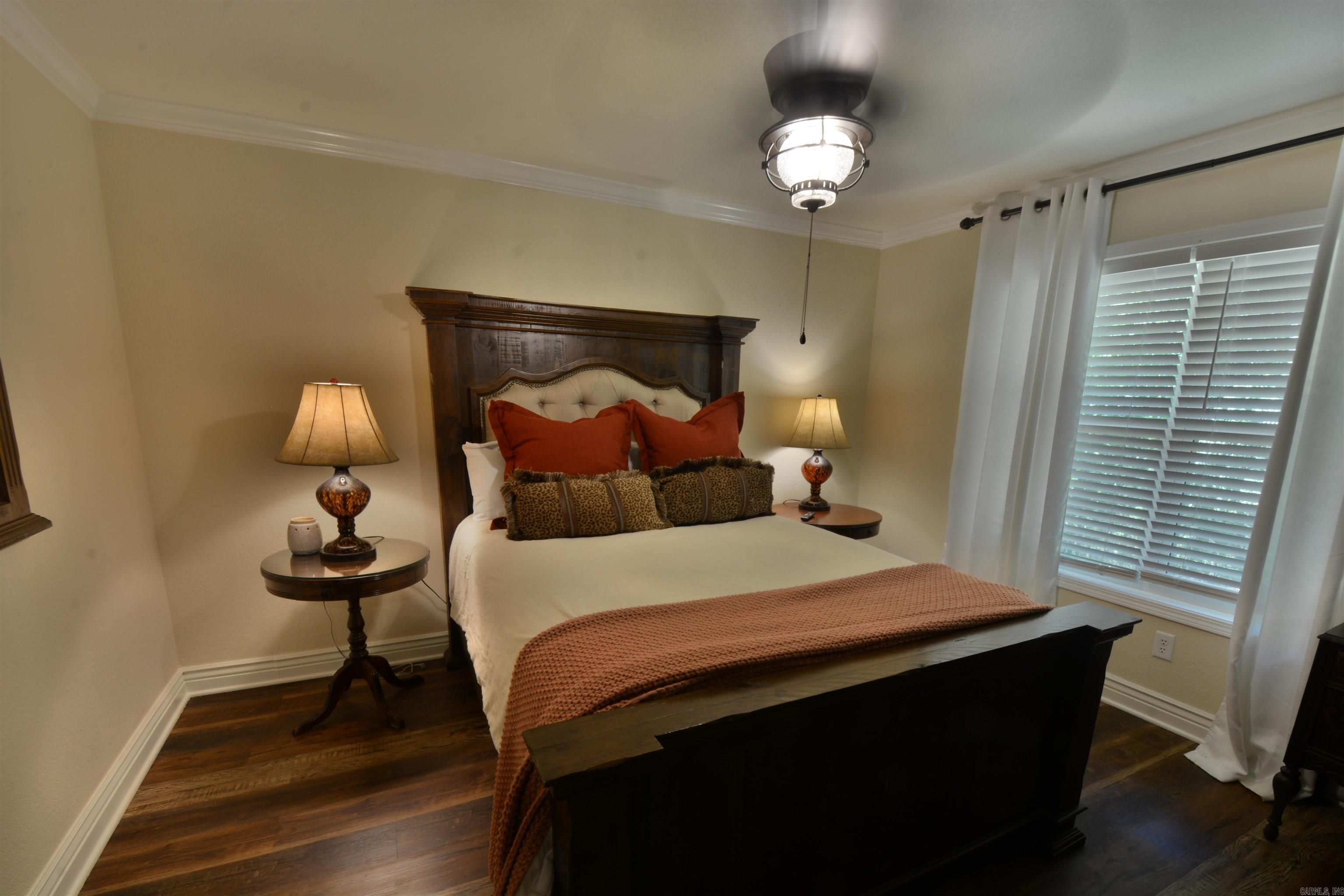 MOORE & SUMMER - Residential