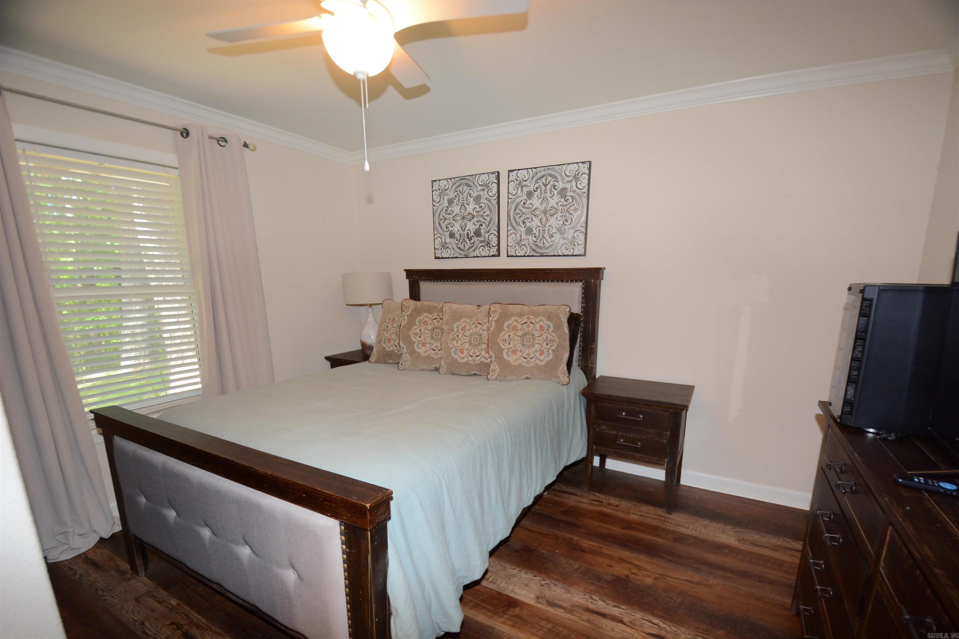 MOORE & SUMMER - Residential