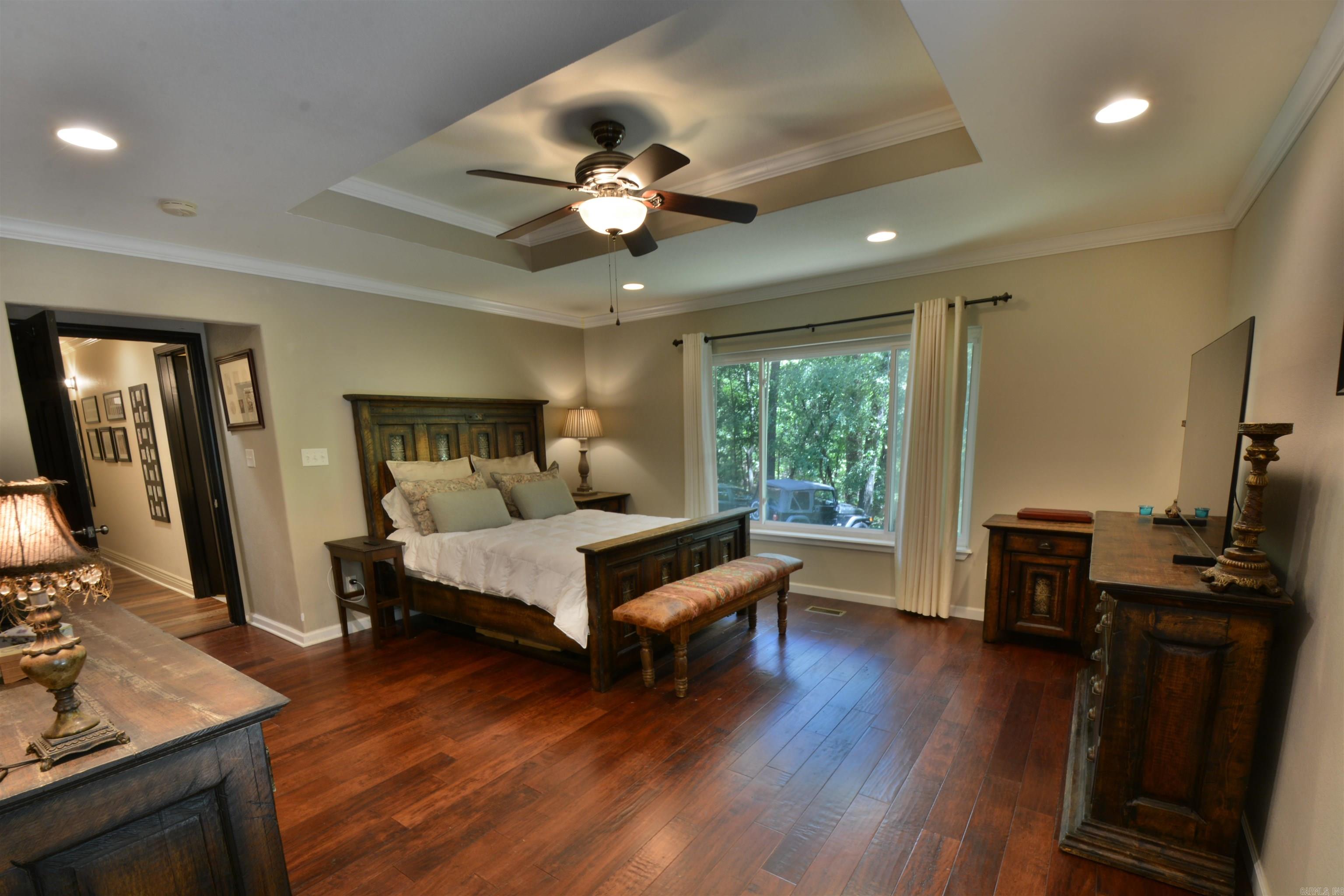 MOORE & SUMMER - Residential