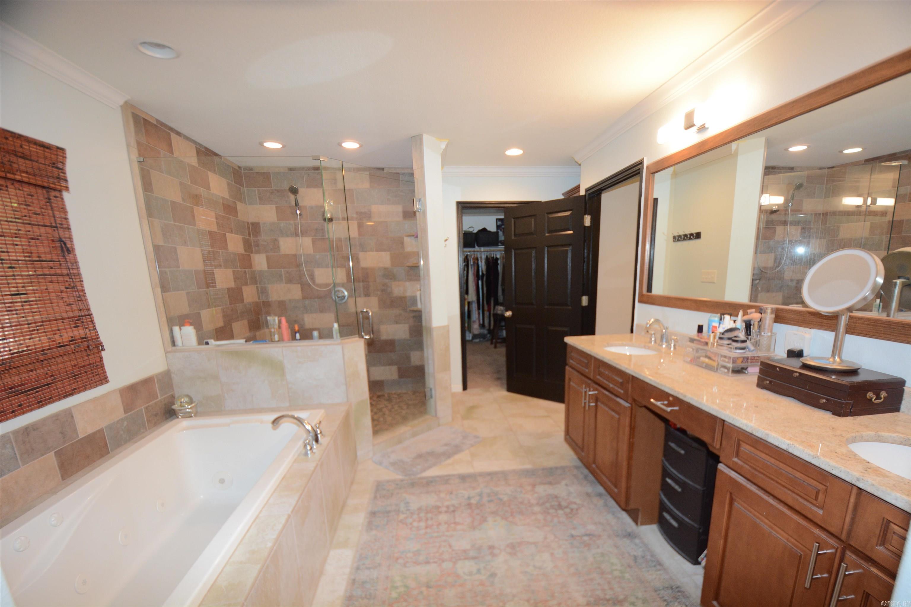 MOORE & SUMMER - Residential