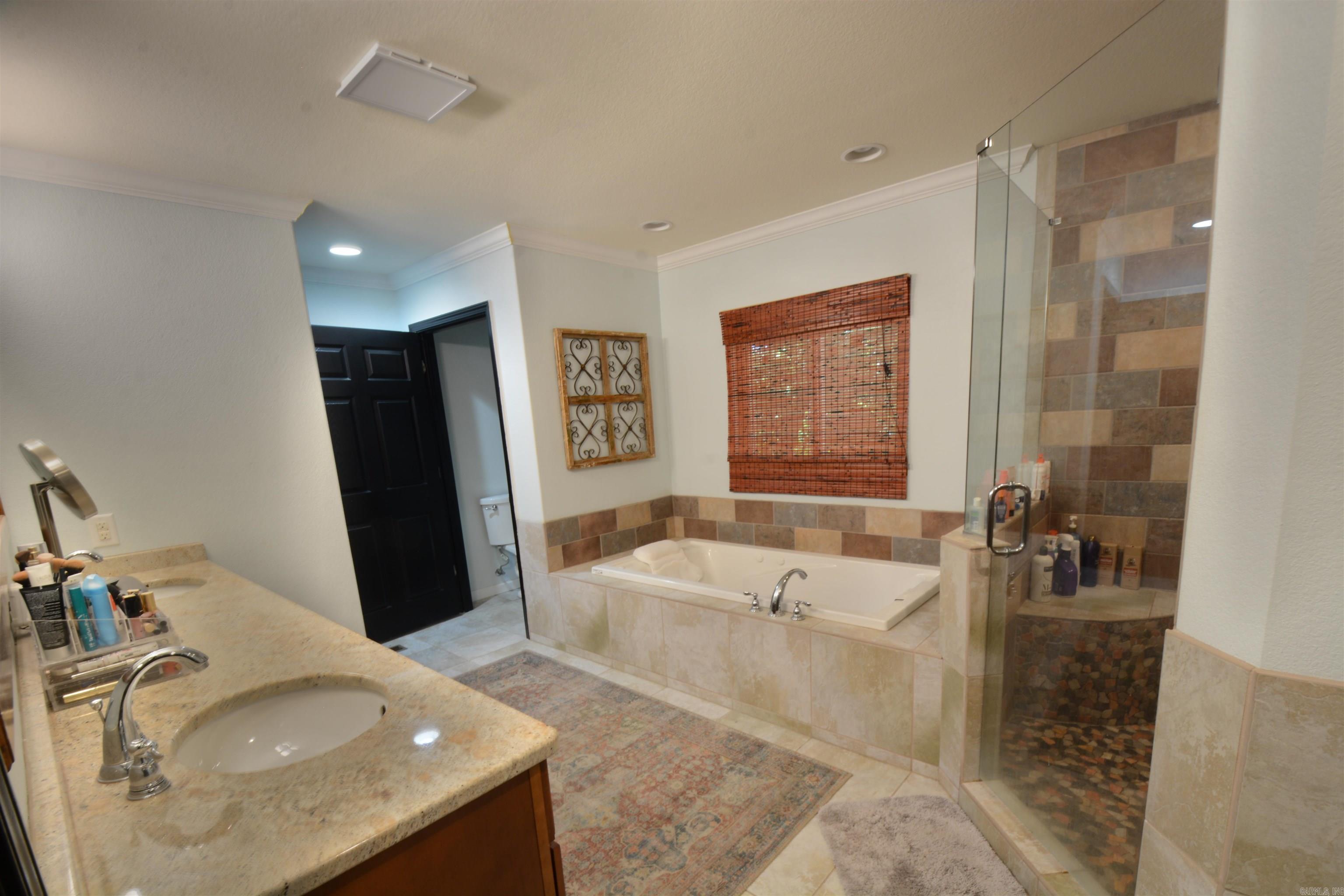 MOORE & SUMMER - Residential