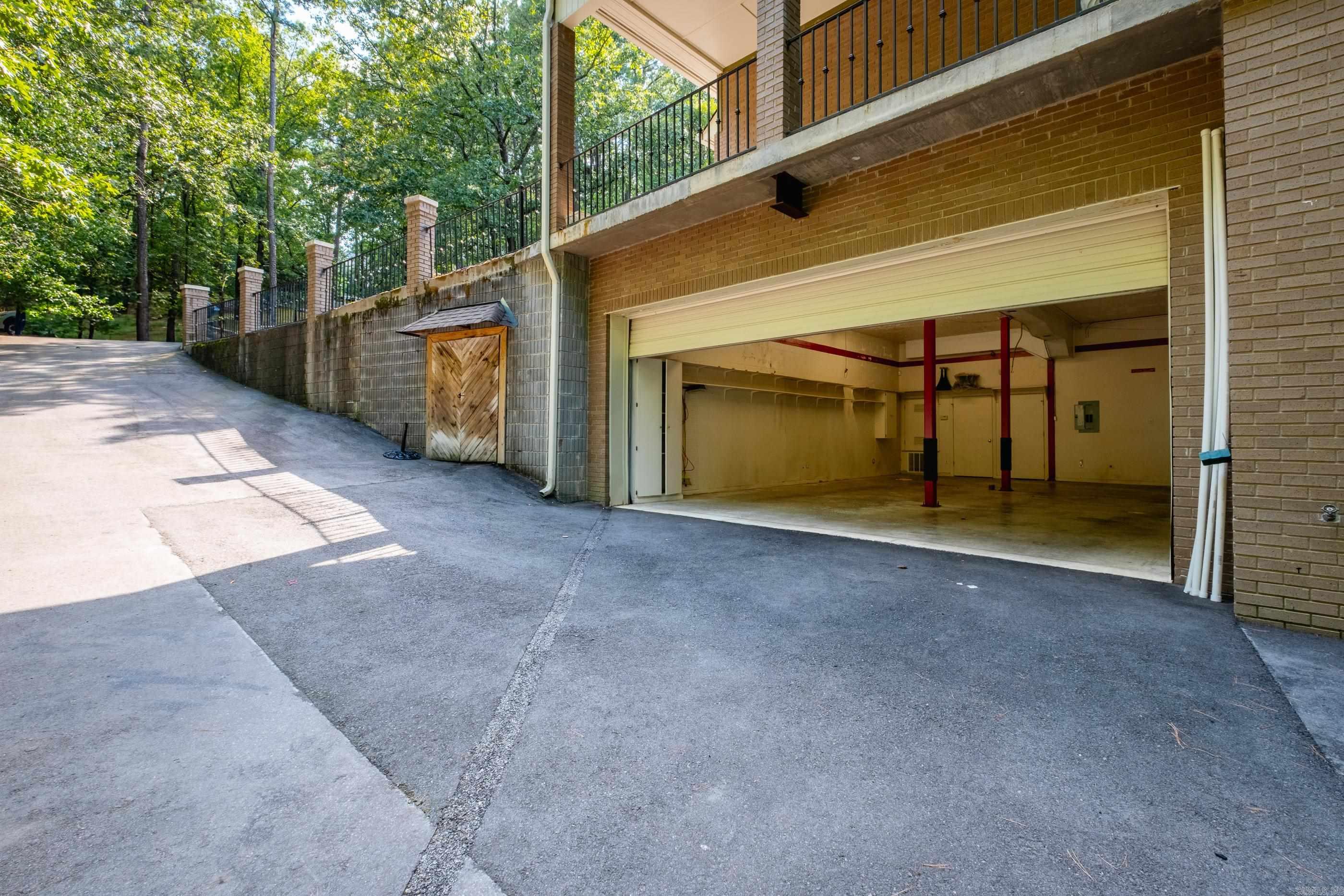 HICKORY HILLS HPR - Residential