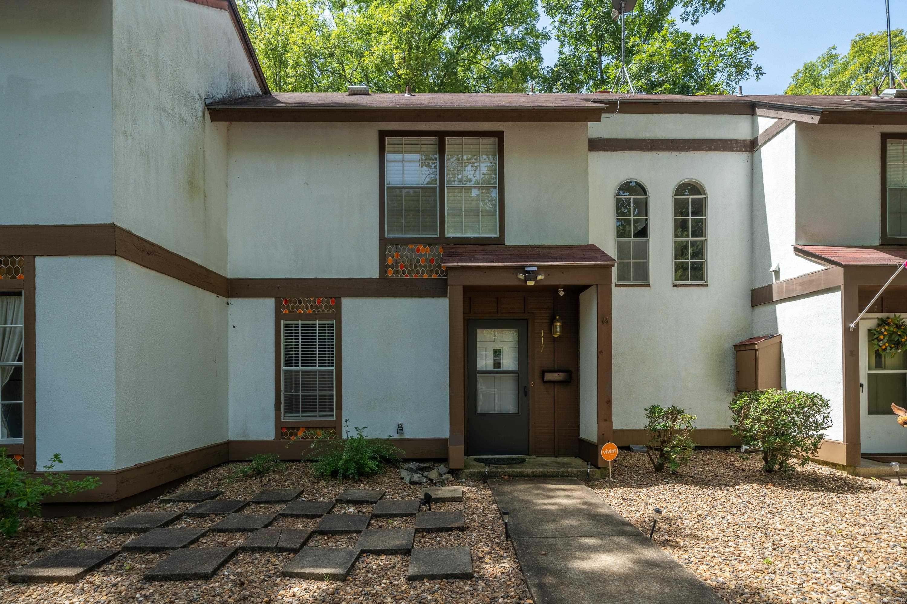 Desoto Courts Townhouse 1 - Residential