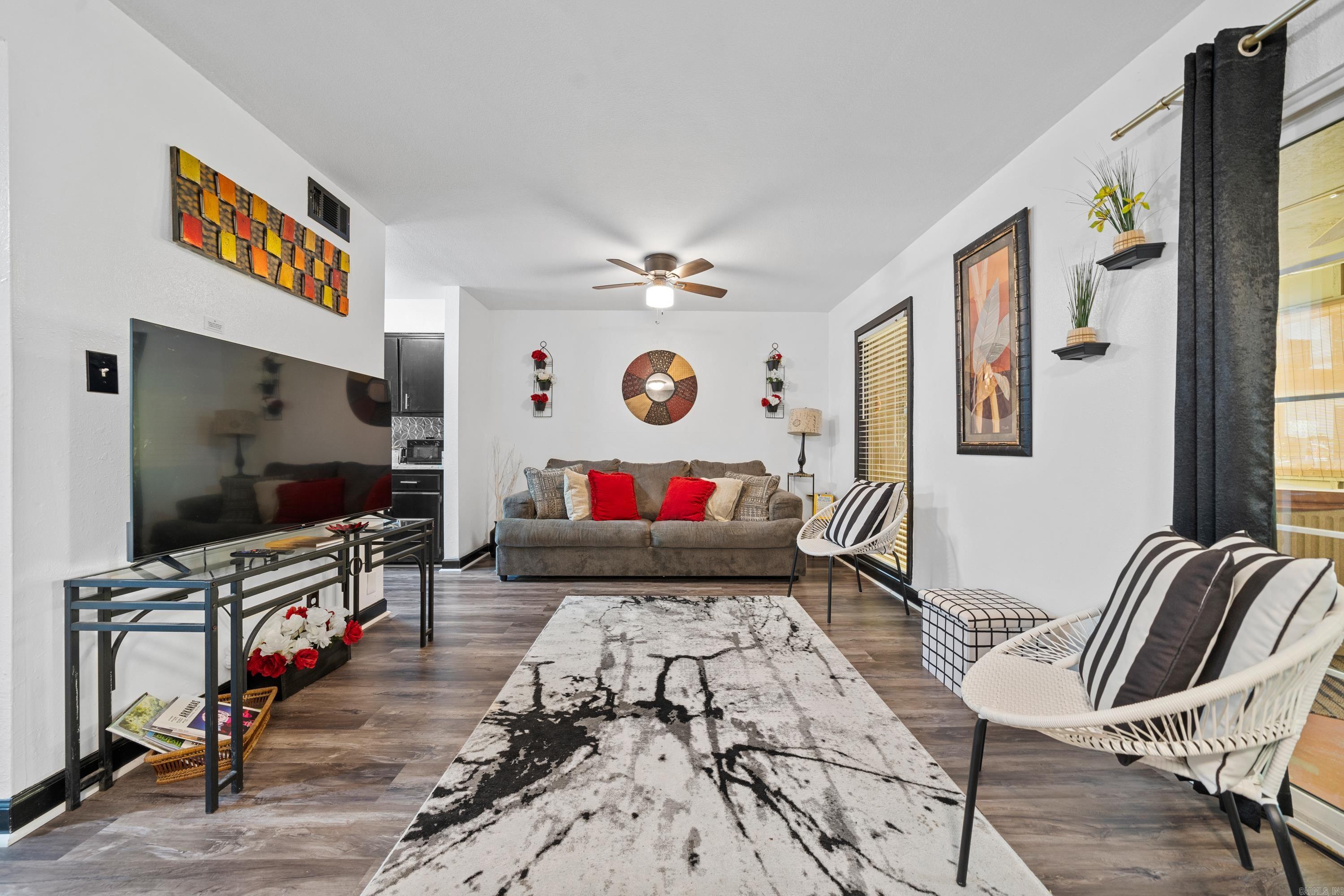 Desoto Courts Townhouse 1 - Residential