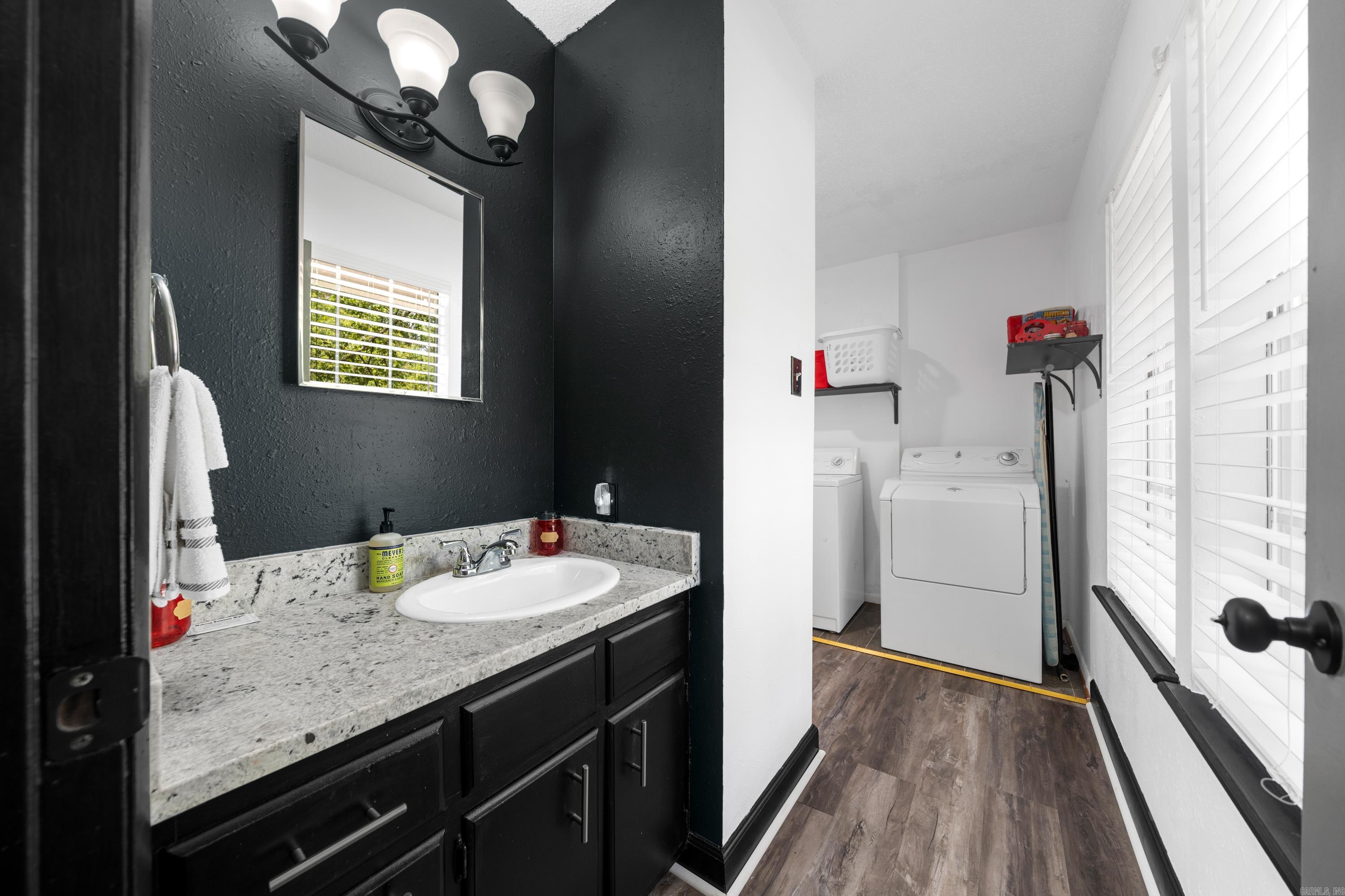 Desoto Courts Townhouse 1 - Residential