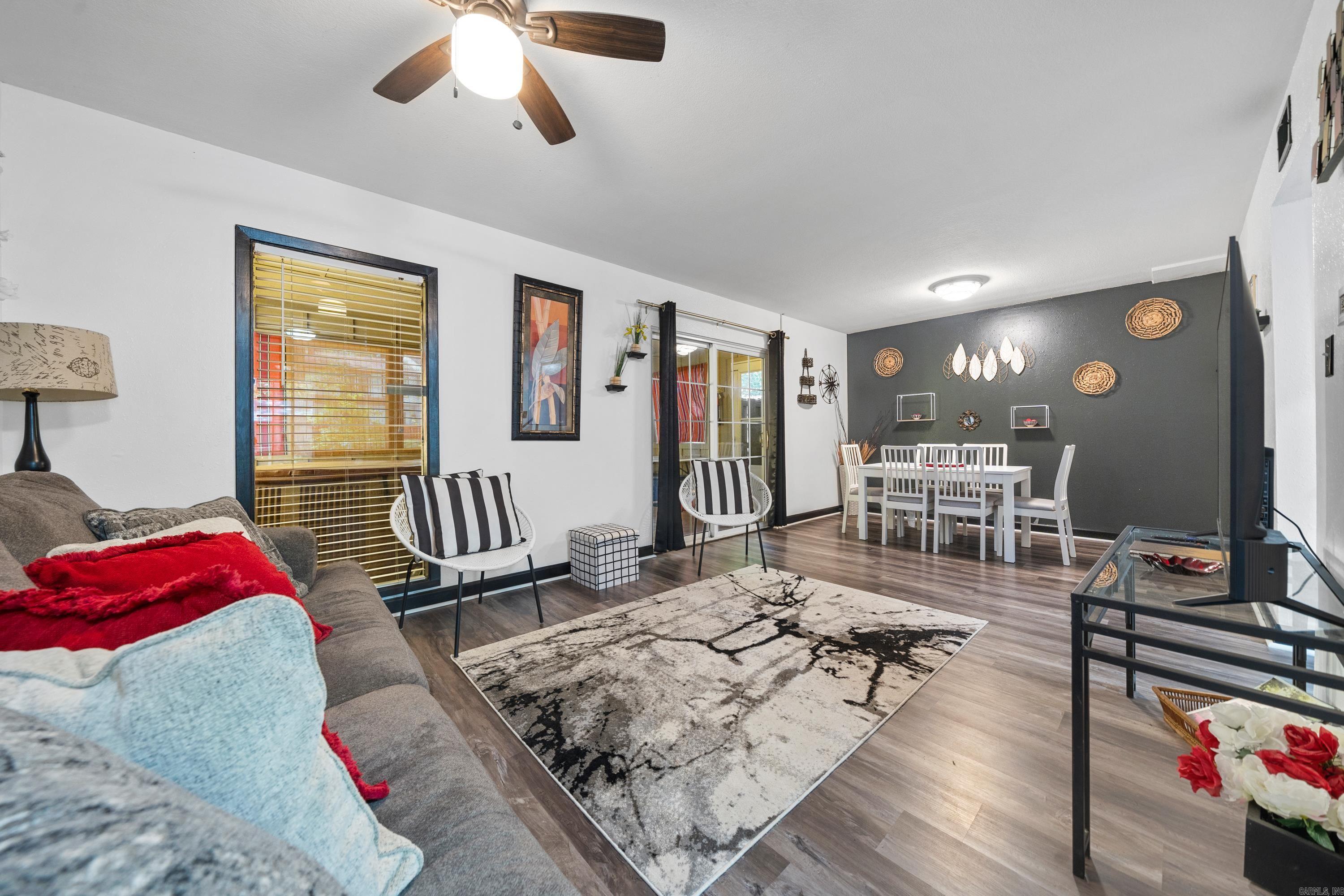 Desoto Courts Townhouse 1 - Residential