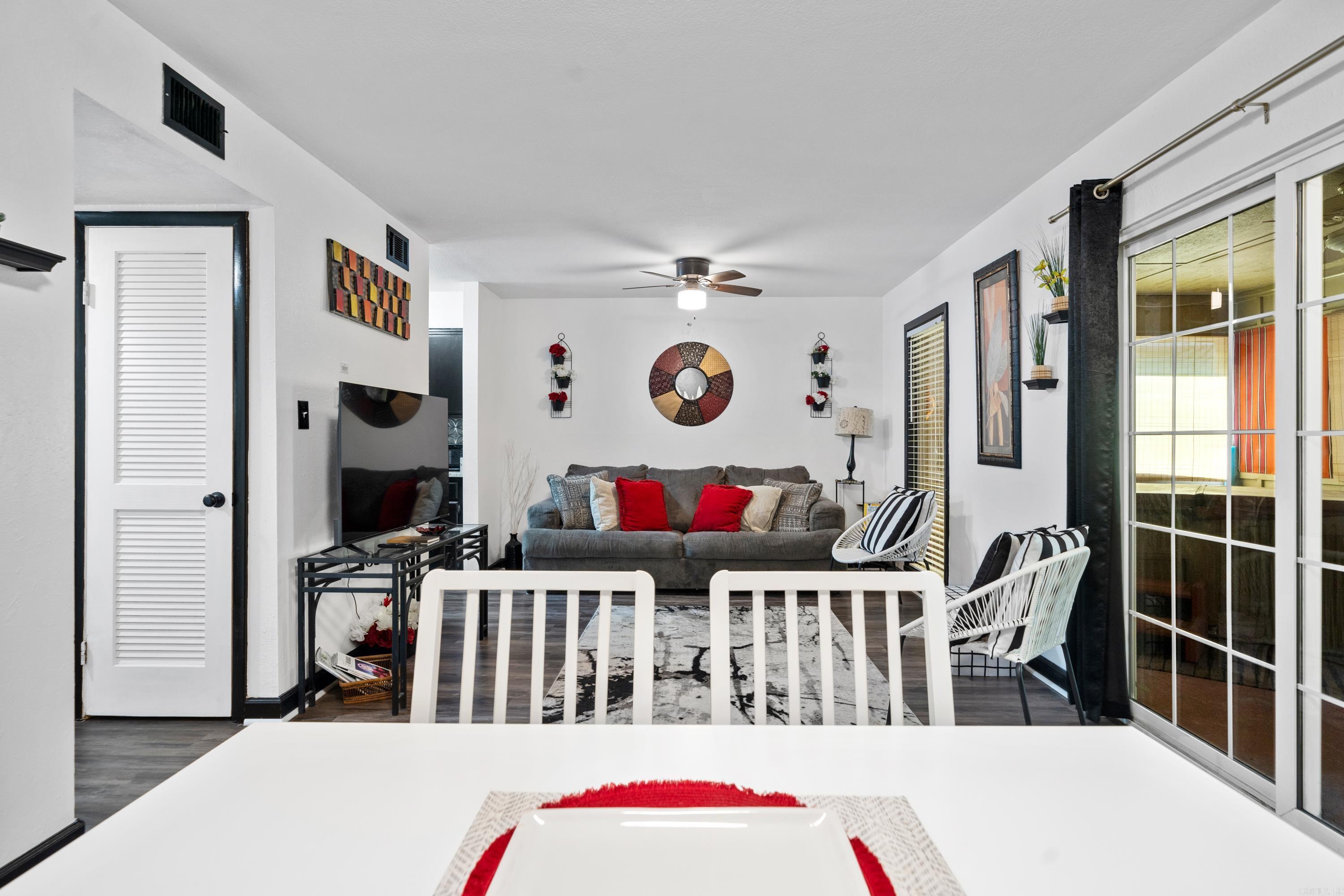 Desoto Courts Townhouse 1 - Residential