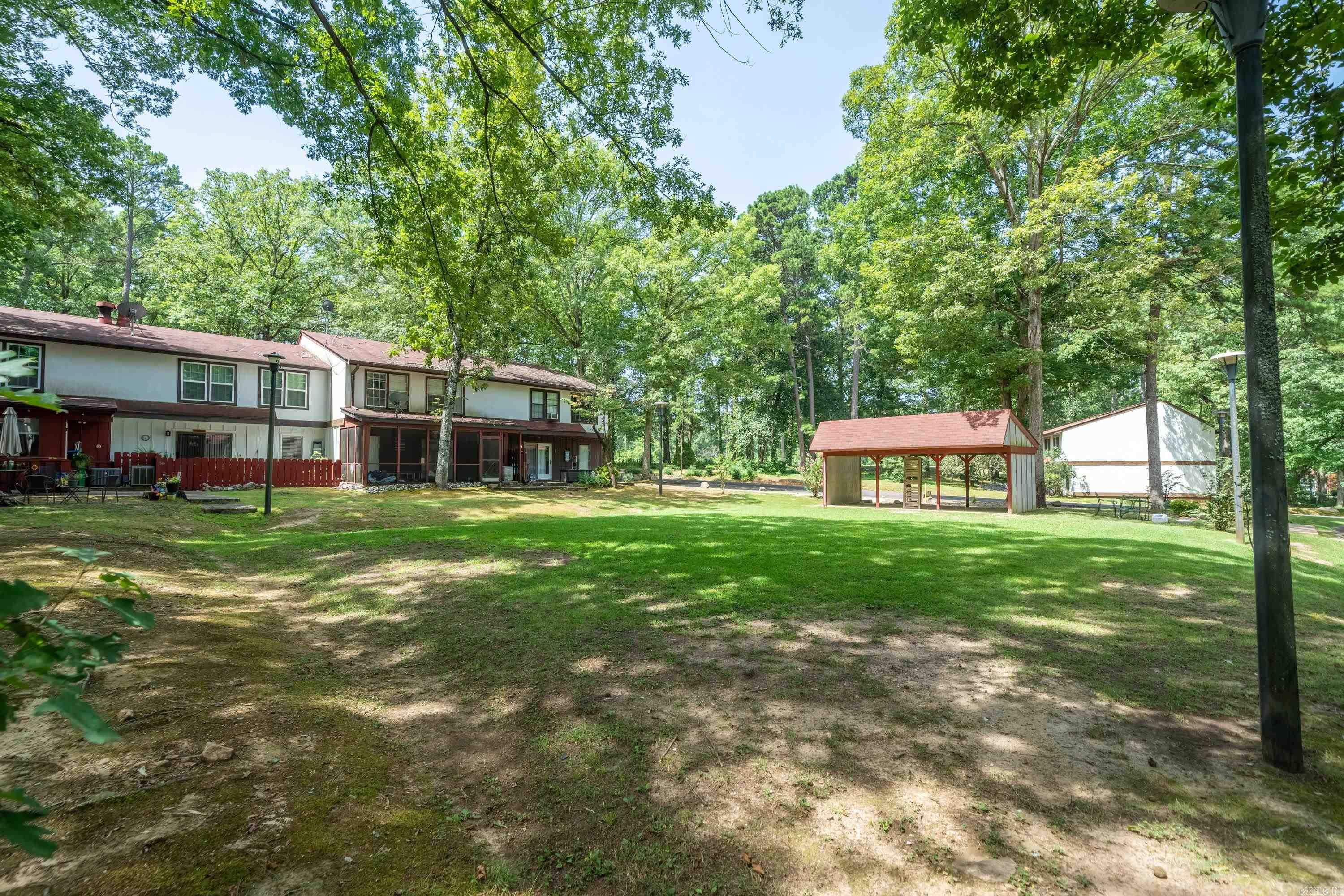 Desoto Courts Townhouse 1 - Residential